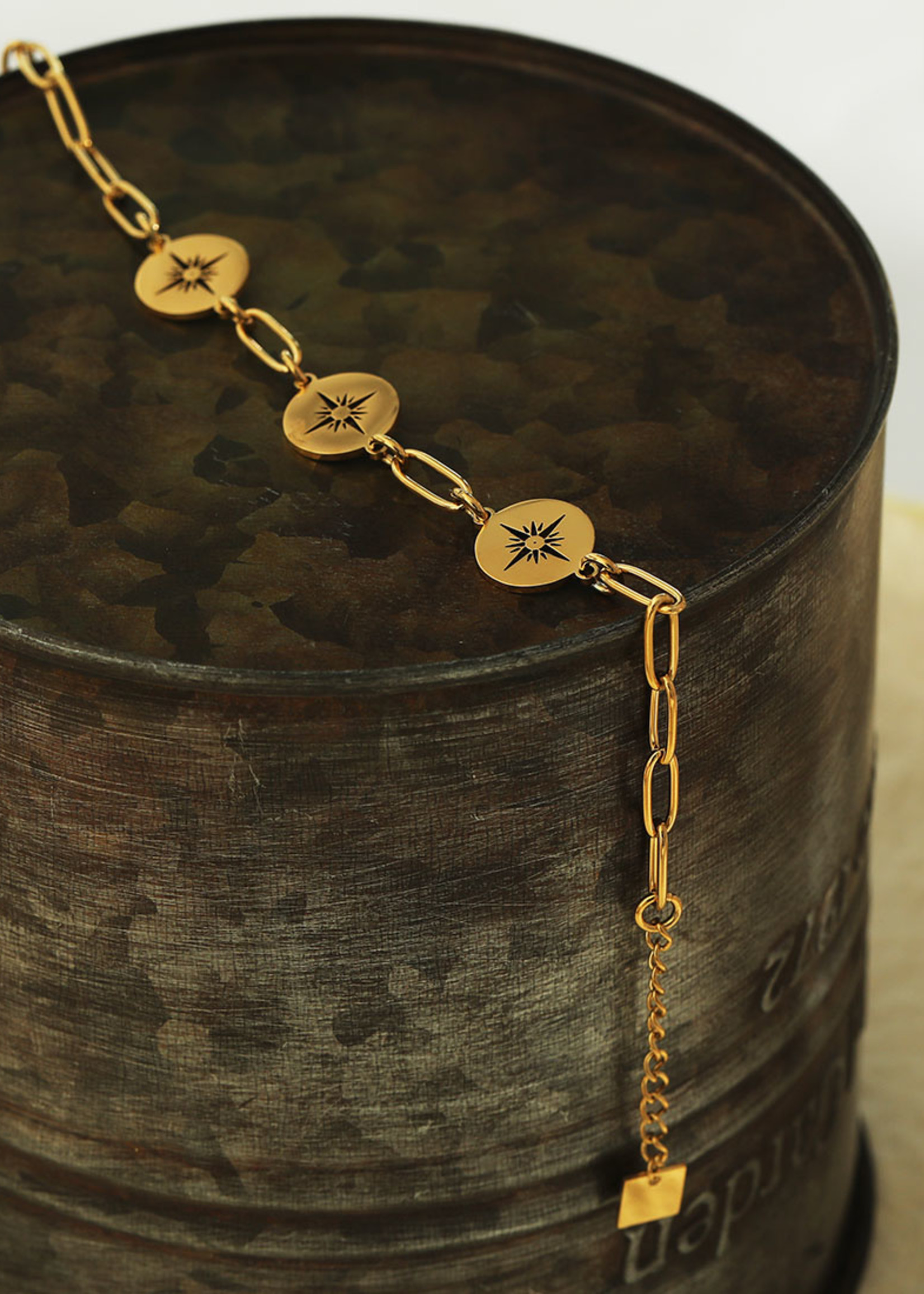 Hackney Nine/Dye Cast Brynlee Bracelet