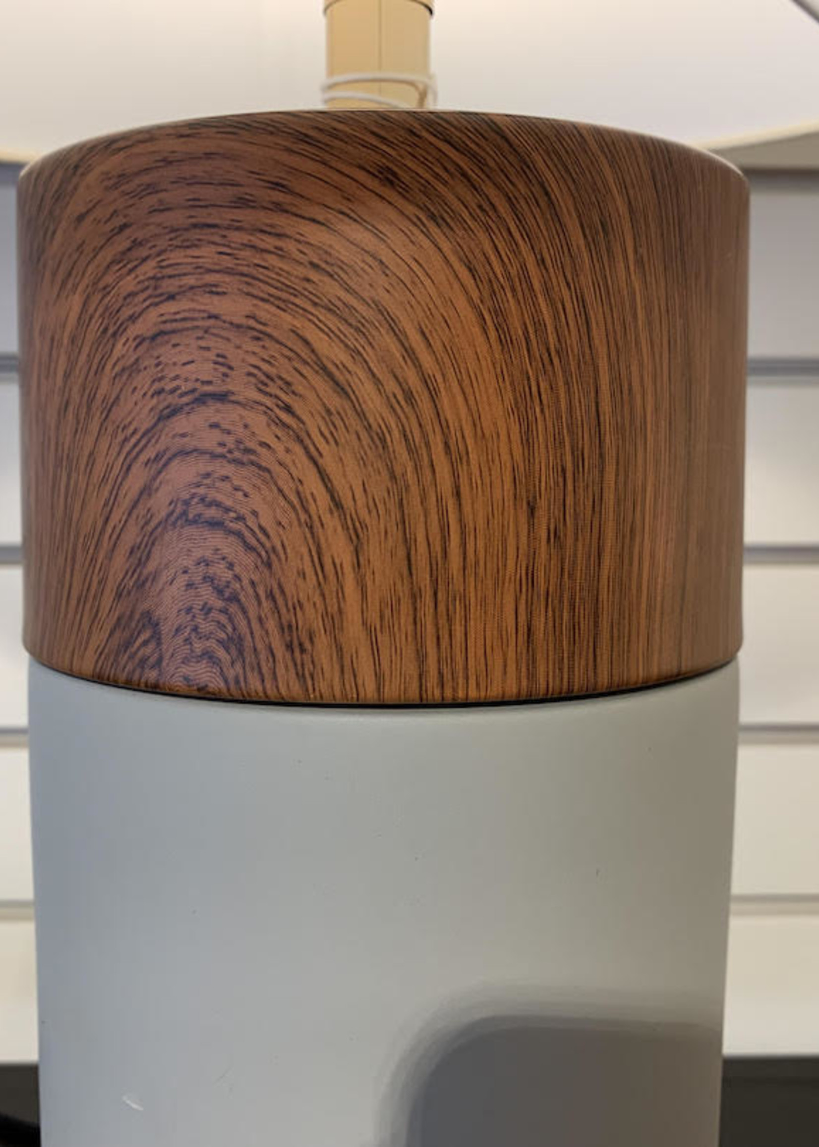 Loris Column Woodgrain Lamp