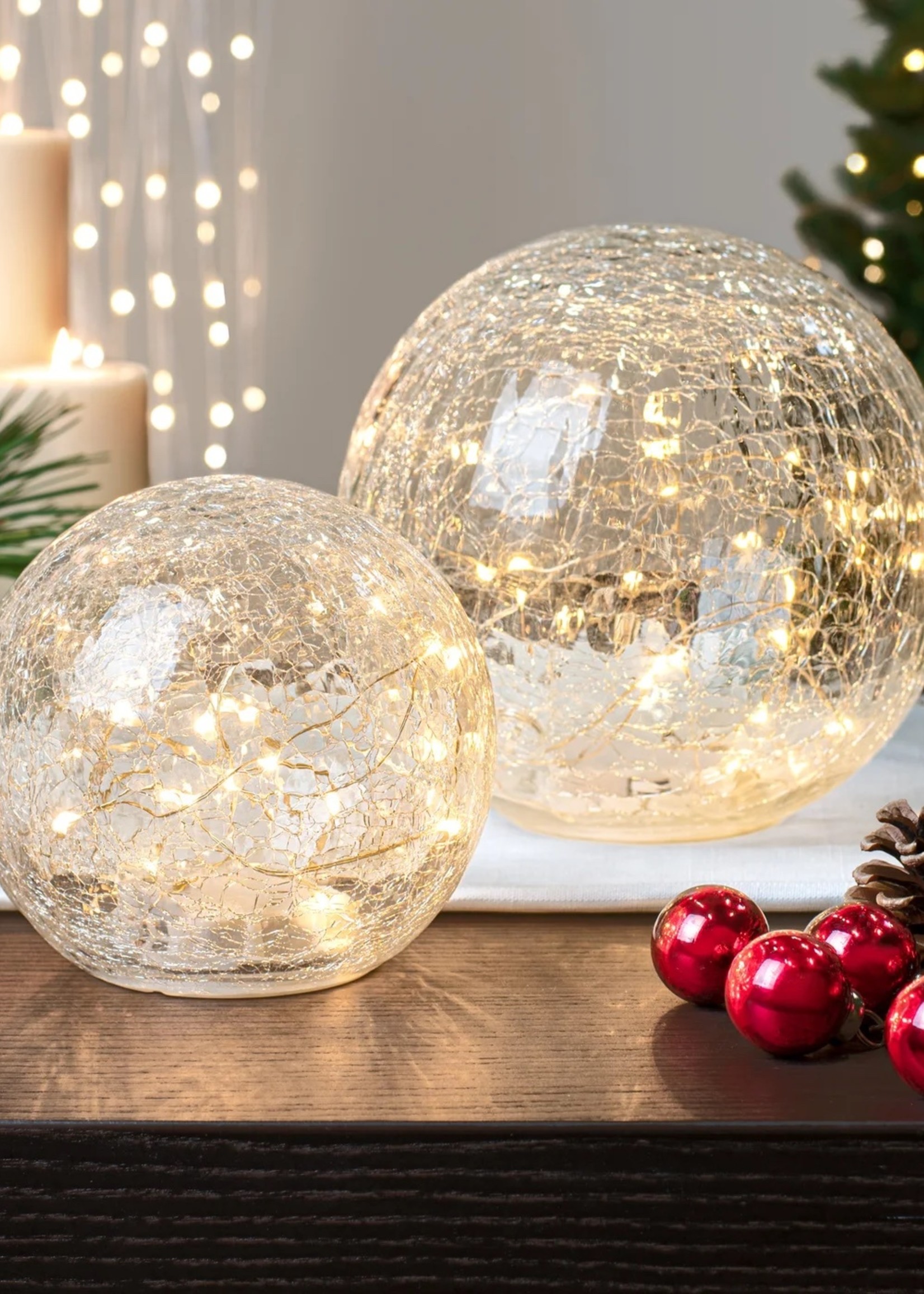 LED Sphere Crackle Glass * 6" * Golden Lights