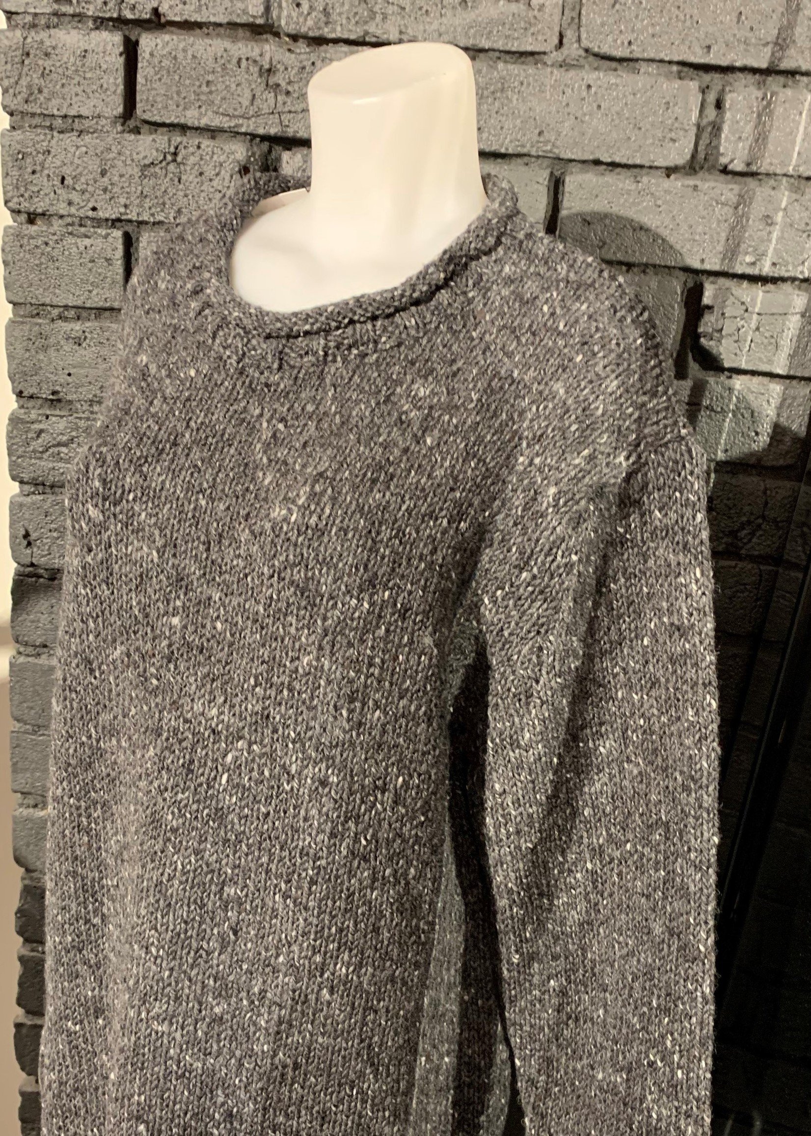 British & Irish Imports Donegal Curl Neck Sweater * Unisex * Medium * Gray