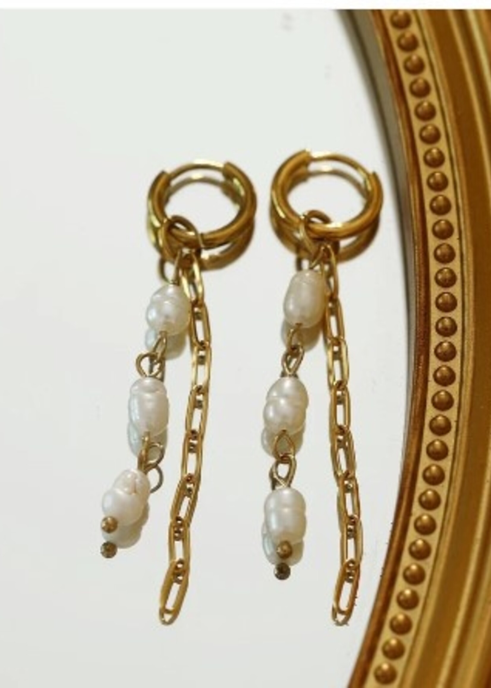 Ailia Freshwater Pearl Earrings * Gold