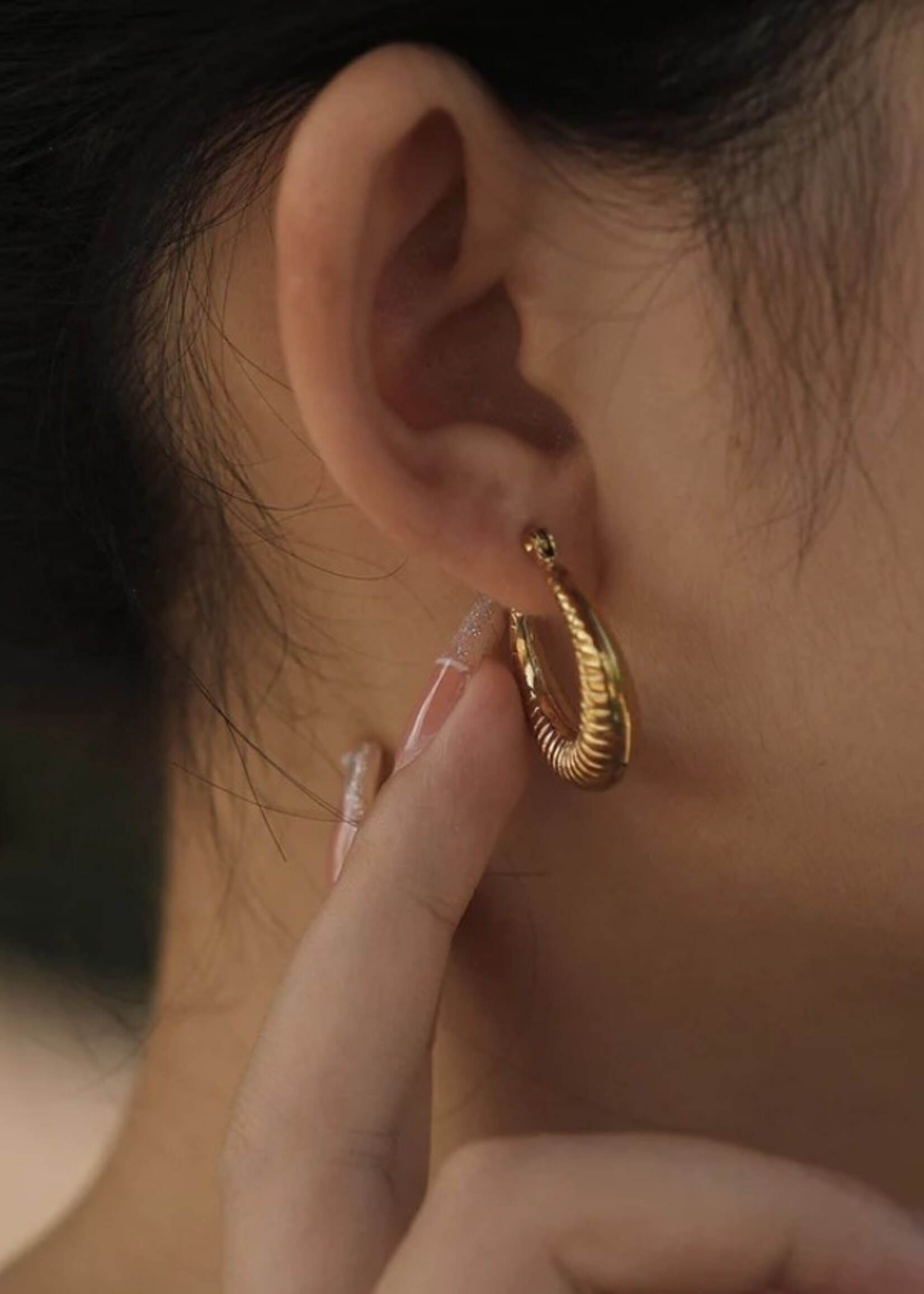 Mischa Hoop Earrings * Gold