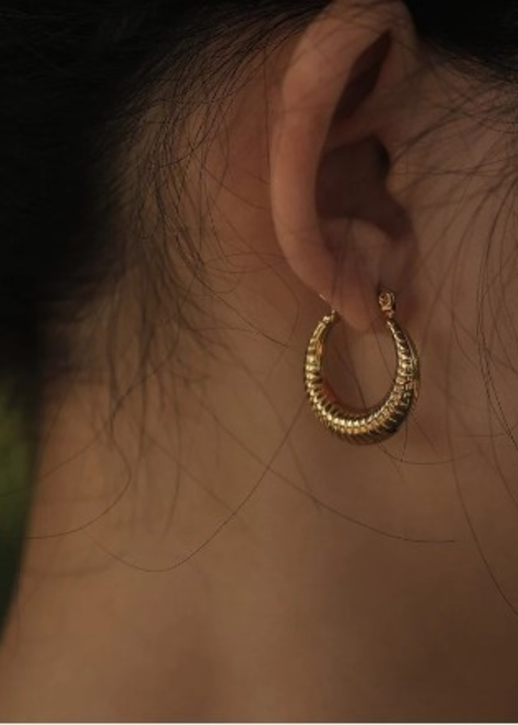 Mischa Hoop Earrings * Gold