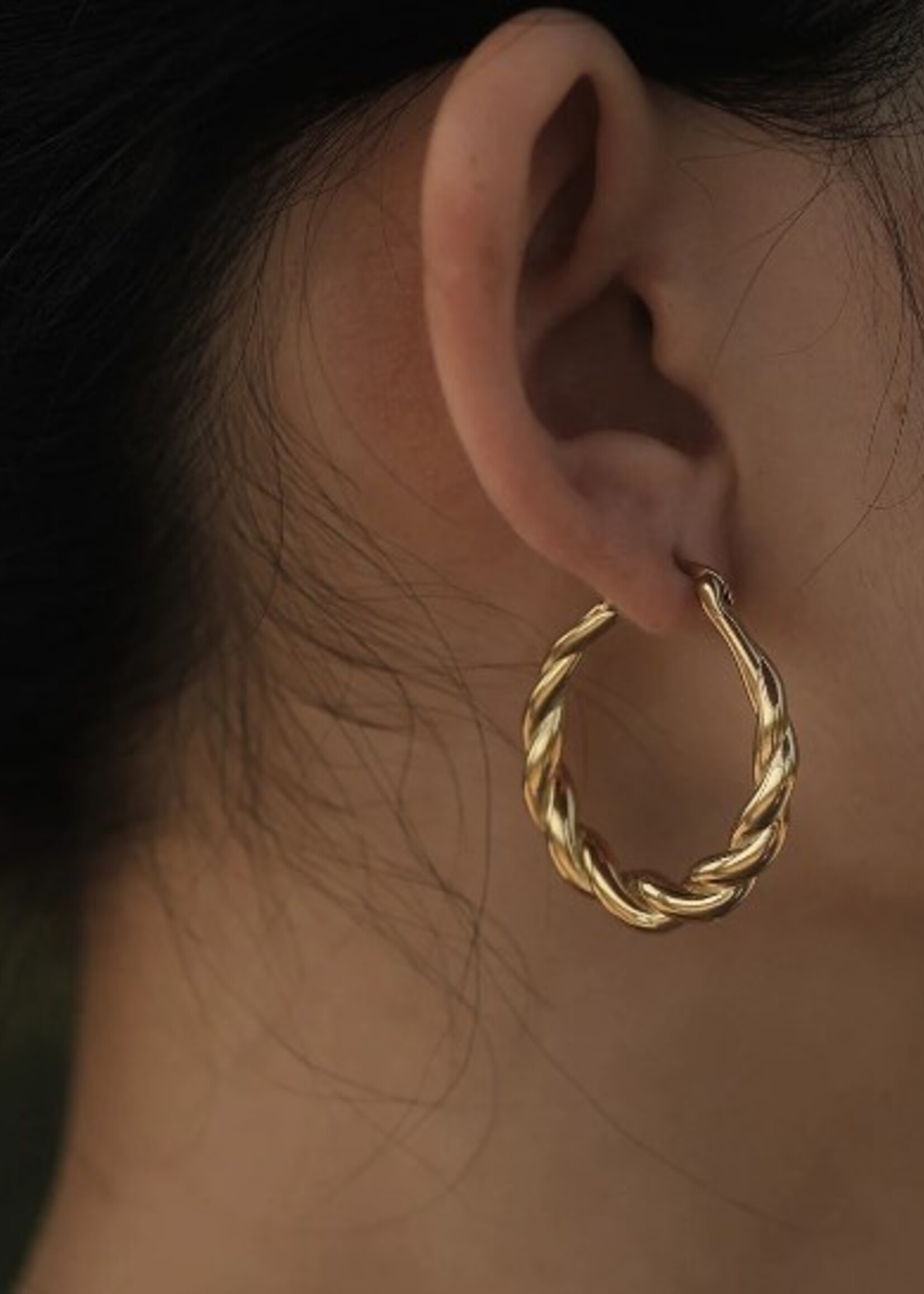 Hackney Nine/Dye Cast Carwyn Twisted Rope Hoop Earrings * Gold