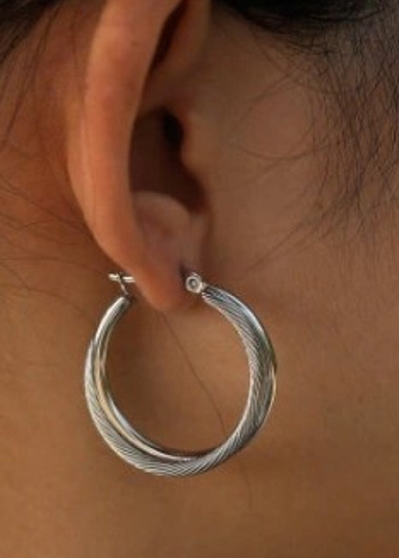 Hackney Nine/Dye Cast Sajan Twined Hoop Ear Rings * Silver