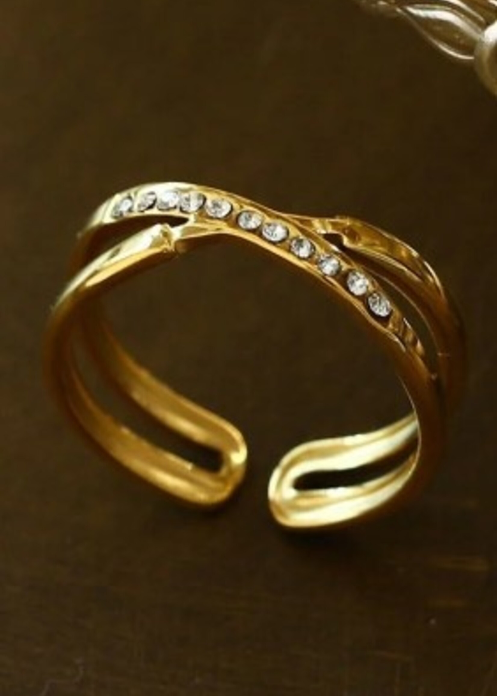 Hackney Nine/Dye Cast Matza Ring * Gold