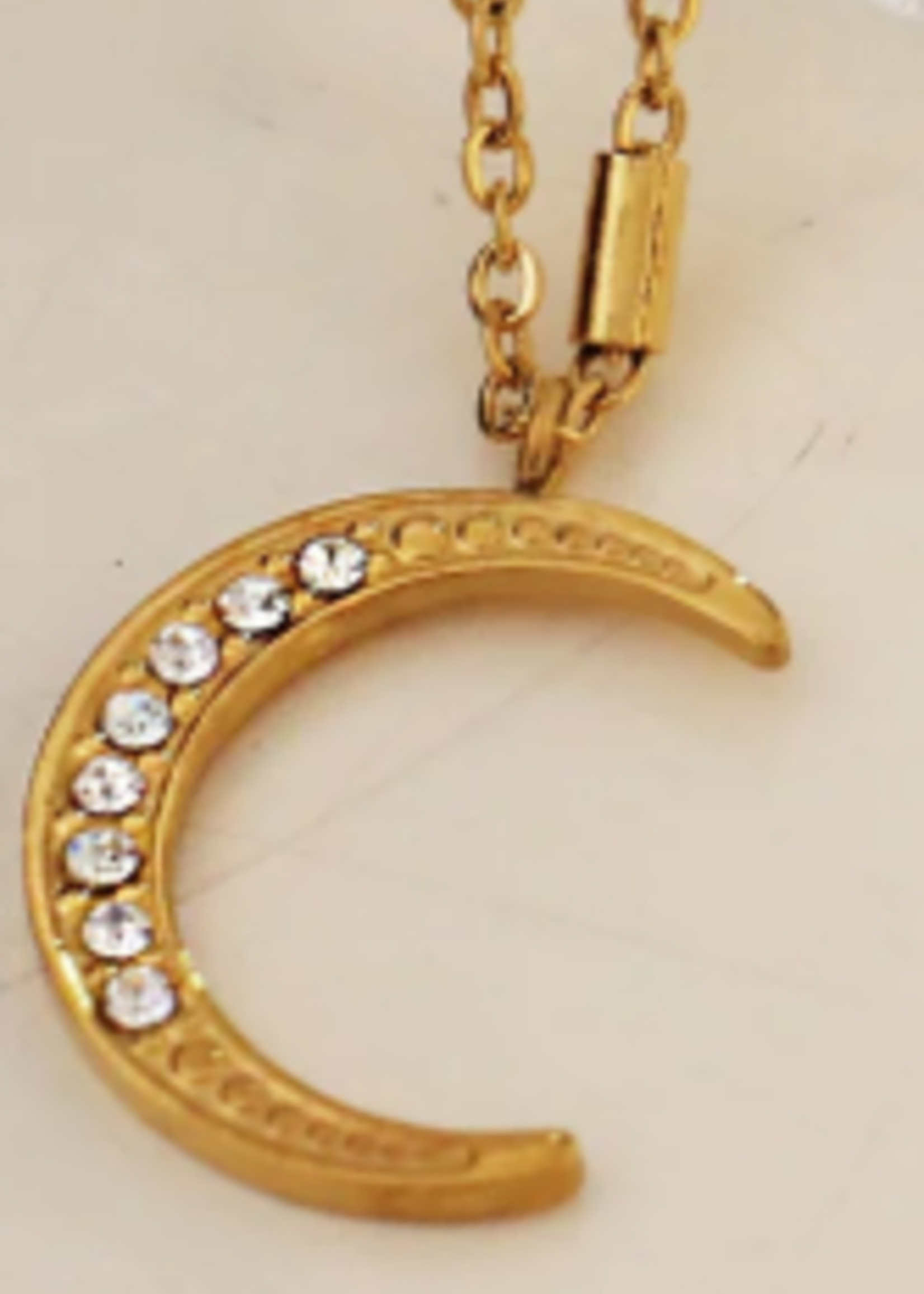 Hackney Nine/Dye Cast Almeria Necklace * Gold