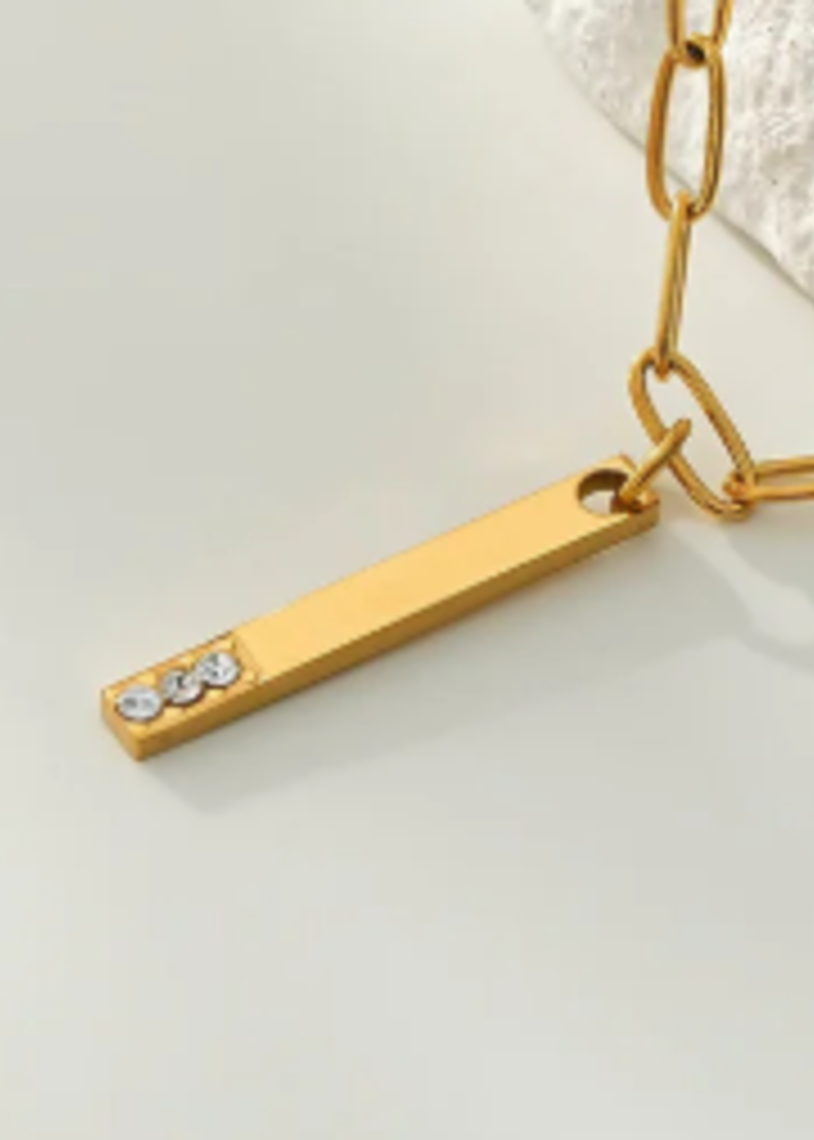 Hackney Nine/Dye Cast Koratia Necklace * Gold
