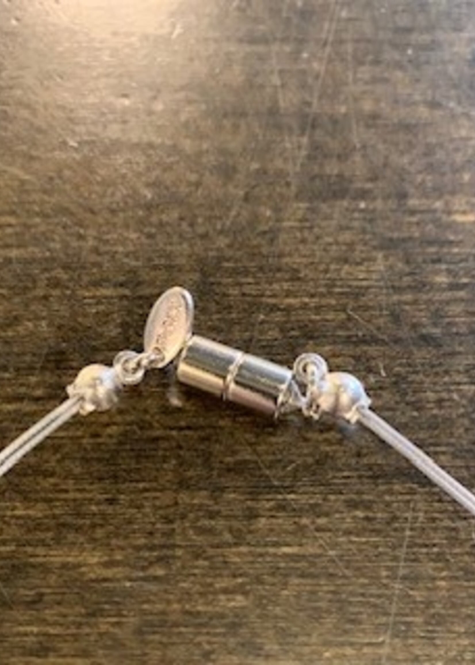 Christopher Poly Beth Necklace * Magnetic Clasp