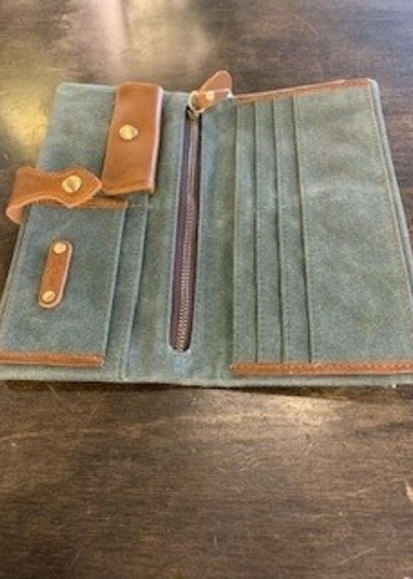 Da Van Waxed Canvas Short Wallet * Green