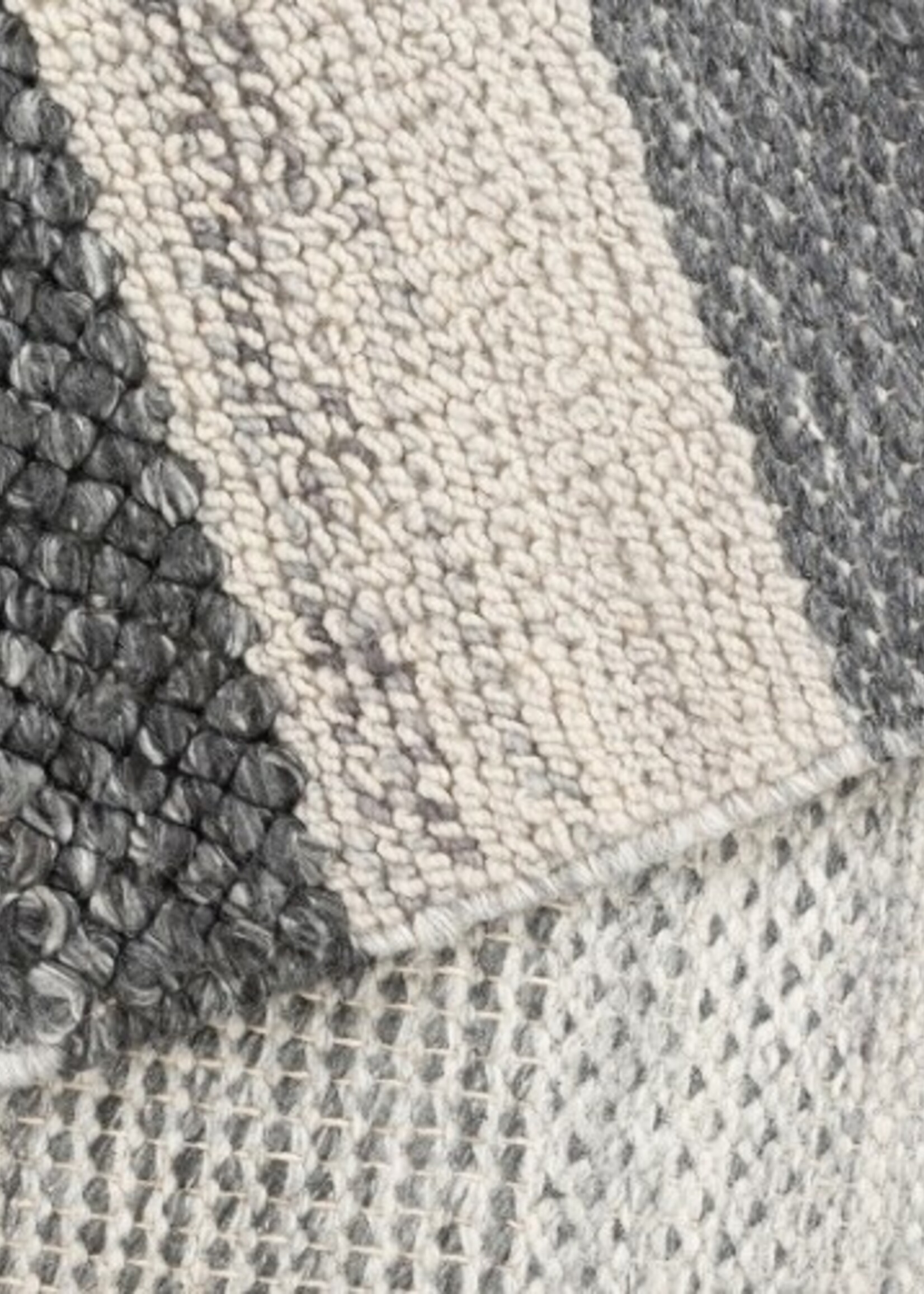 Viana Hygge Gray * 2' x 3" * 60% Wool 30% Recycled Synthetic 10% Cotton * Also 9'x12"
