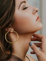 Hackney Nine/Dye Cast Bianca Classic Hoops * Gold