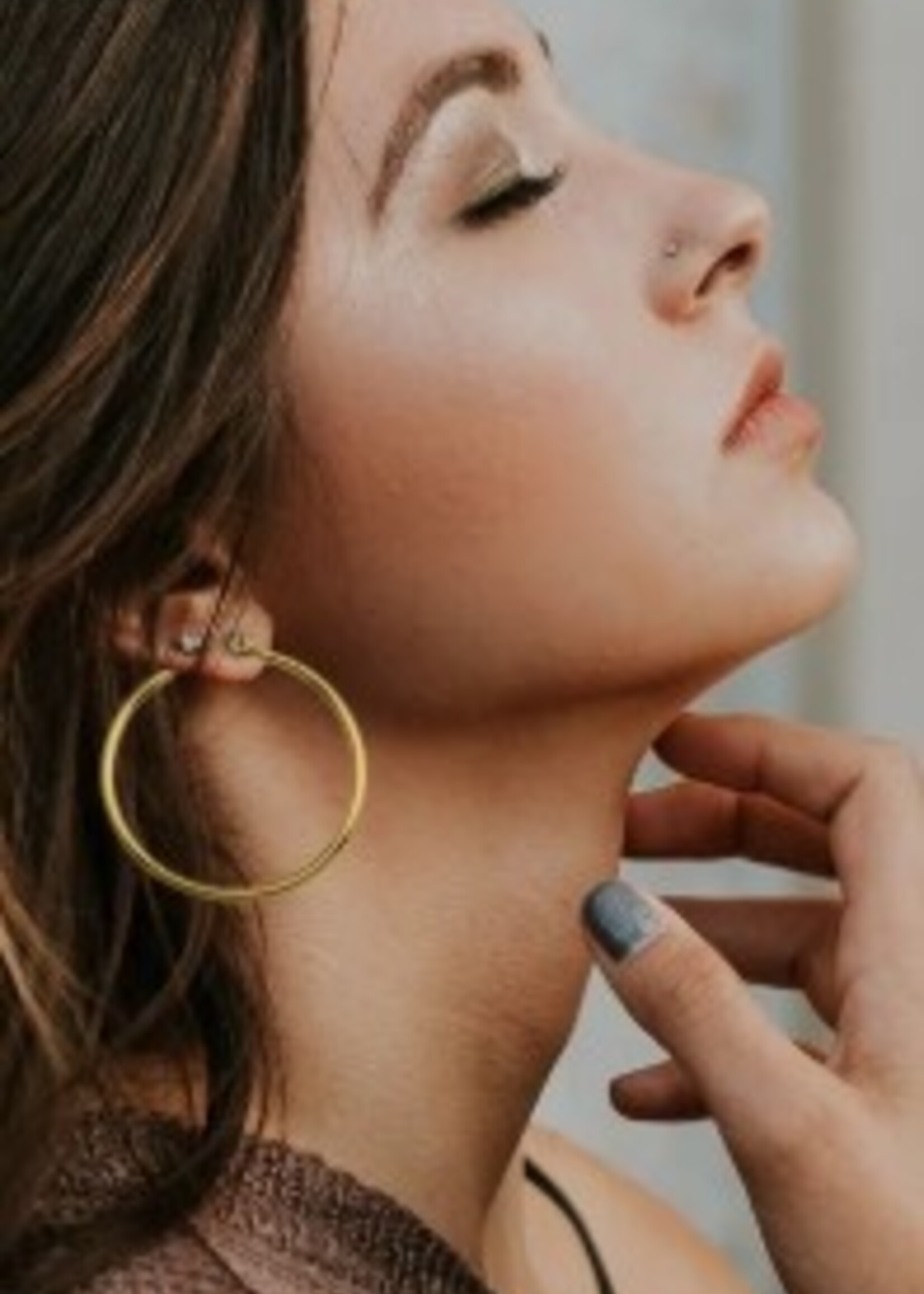 Hackney Nine/Dye Cast Bianca Classic Hoops * Gold