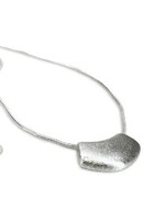 Jacqueline Kent Jacqueline Kent Brushed Silver Pendant