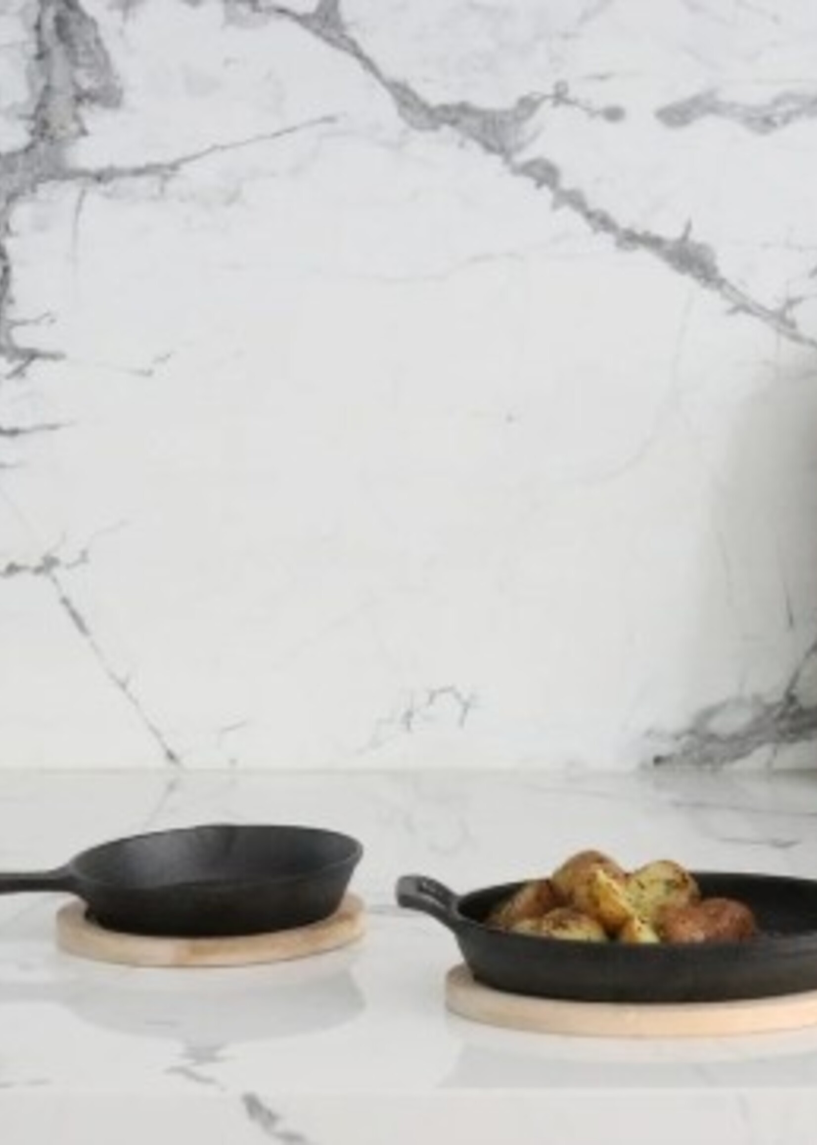 Harman Tapas Cast Iron Mini Oval Pan with Tray