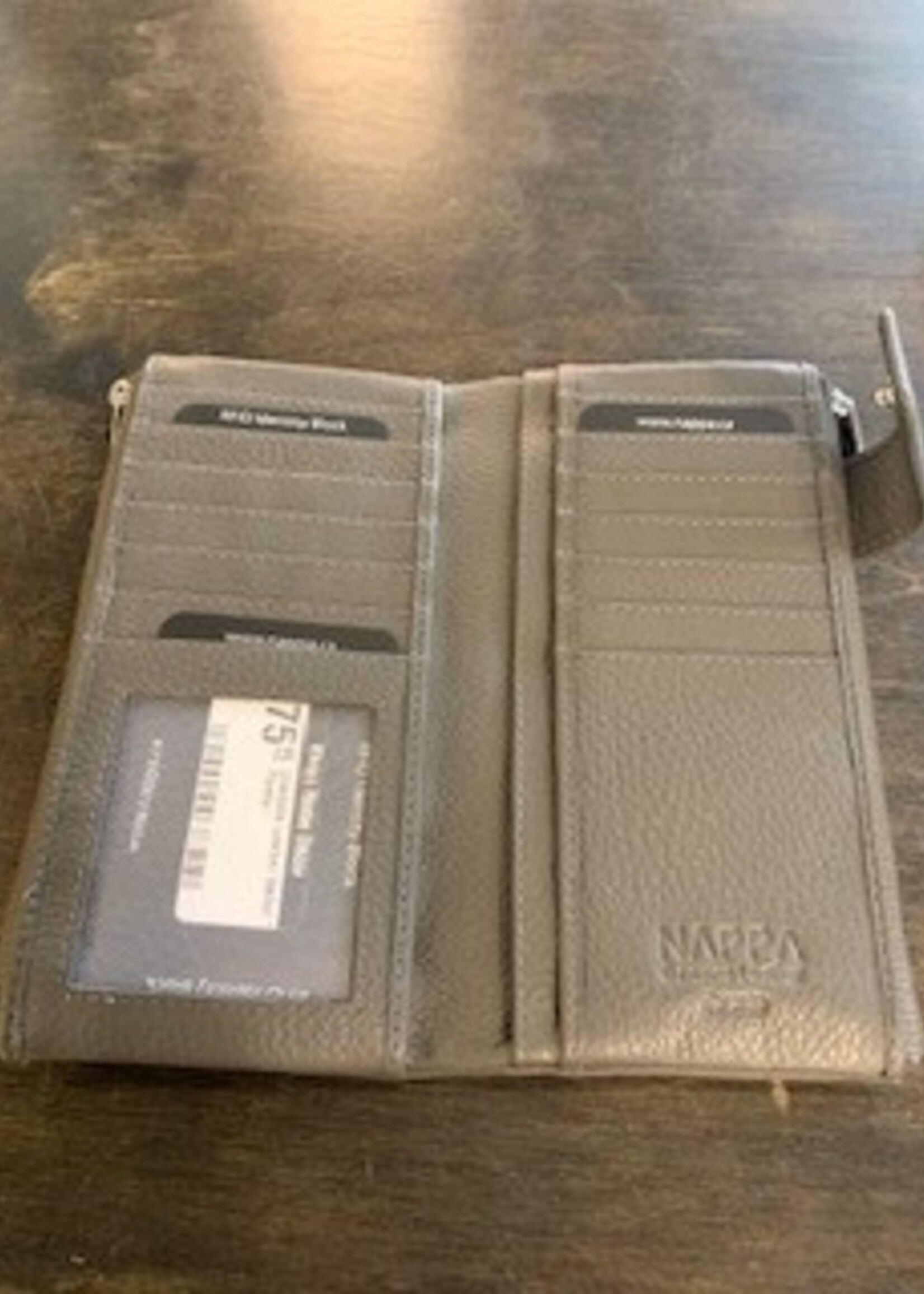 Nappa Charlotte Leather Wallet * Olive