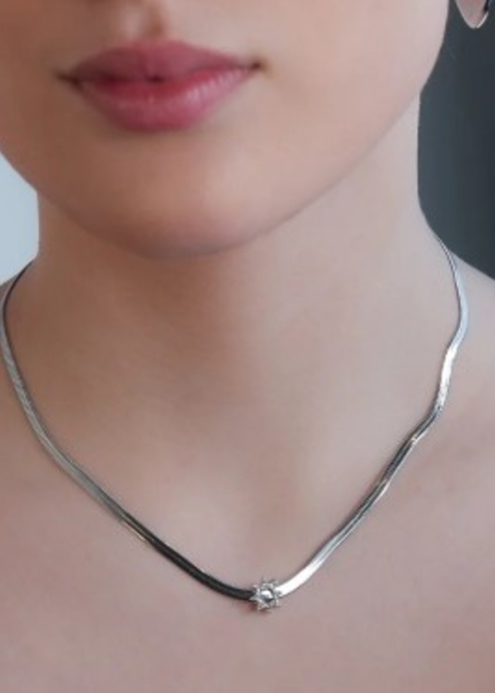 Hackney Nine/Dye Cast Agulas Necklace with Triple A Zirconia Gemstone * White Gold