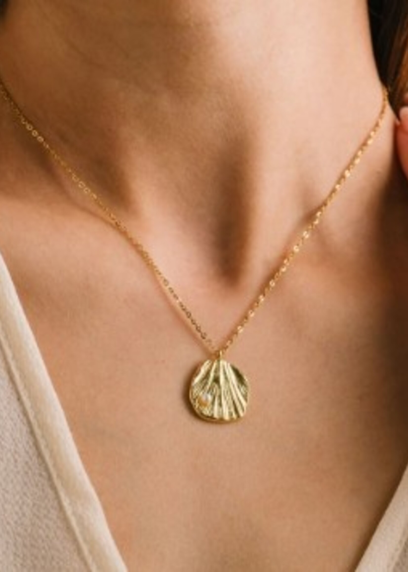 LOVERS TEMPO Cove Necklace * Gold