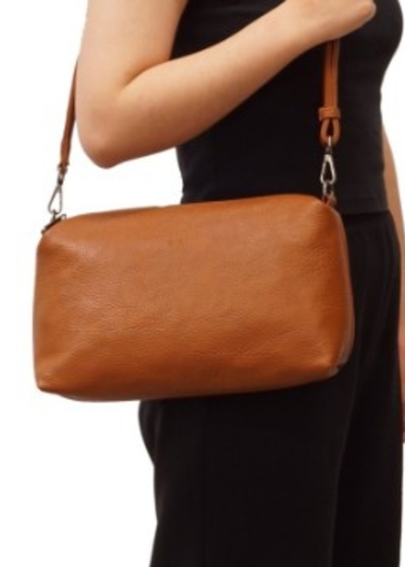 SQ Lois Two in One Reversible Vegan Tote * Black & Tan