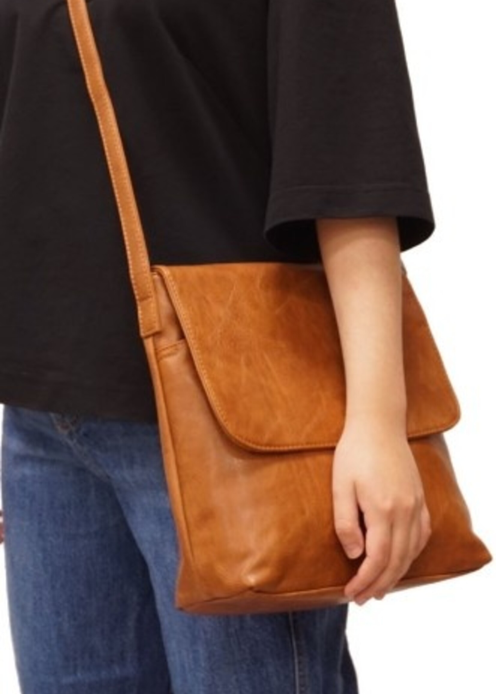 SQ Kiara Crossbody * Almond Milk