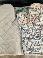 Periwinkle - Souvenir Mineola Tyler East Texas Oven Mitt Map