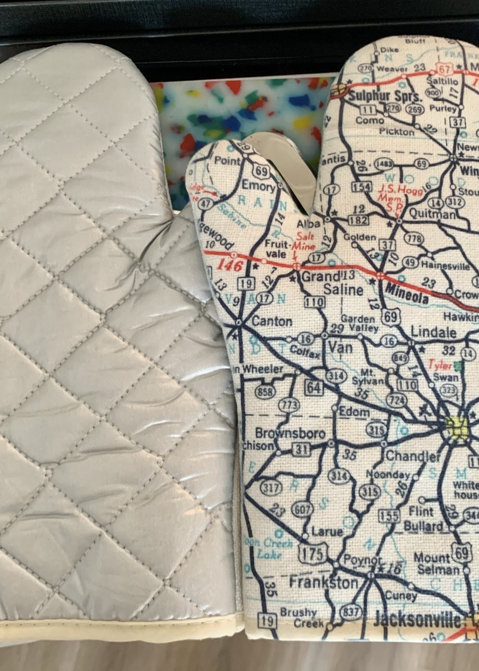 East Texas Map Oven Mitt – Heat Resistant Kitchen & Grill Mitt, Made in the USA