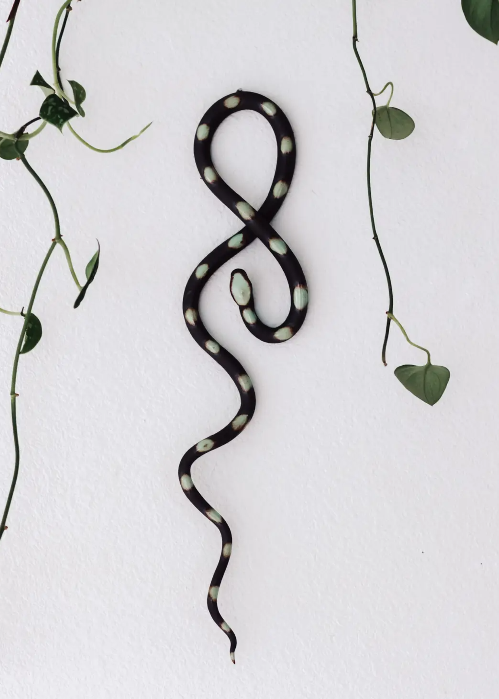 Carter & Rose Wall Snake - large