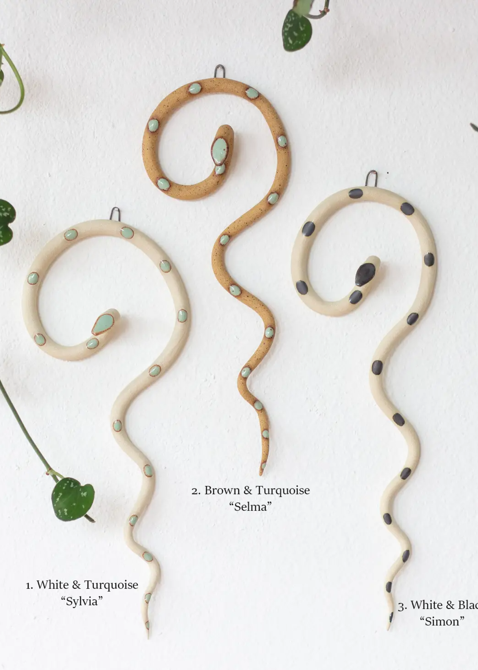 Carter & Rose Medium Wall Snake