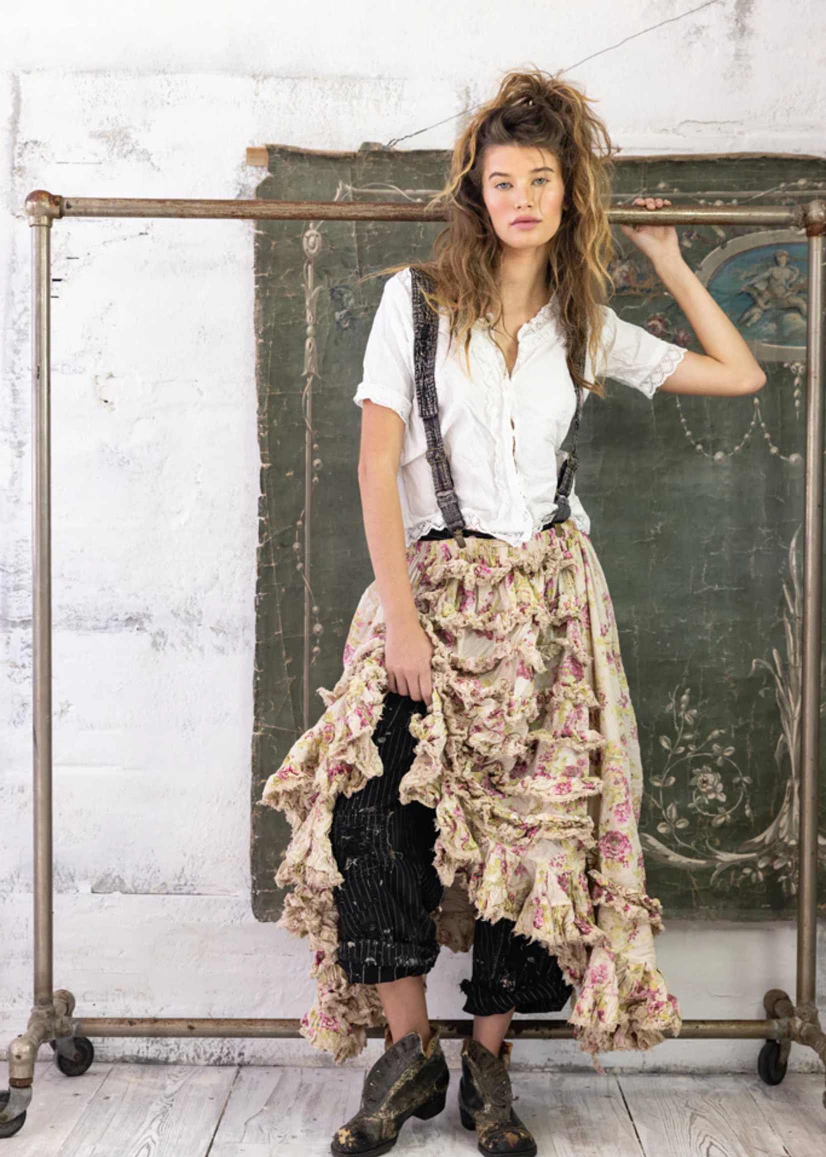 Magnolia Pearl Hyacinth Skirt 122 Petunia