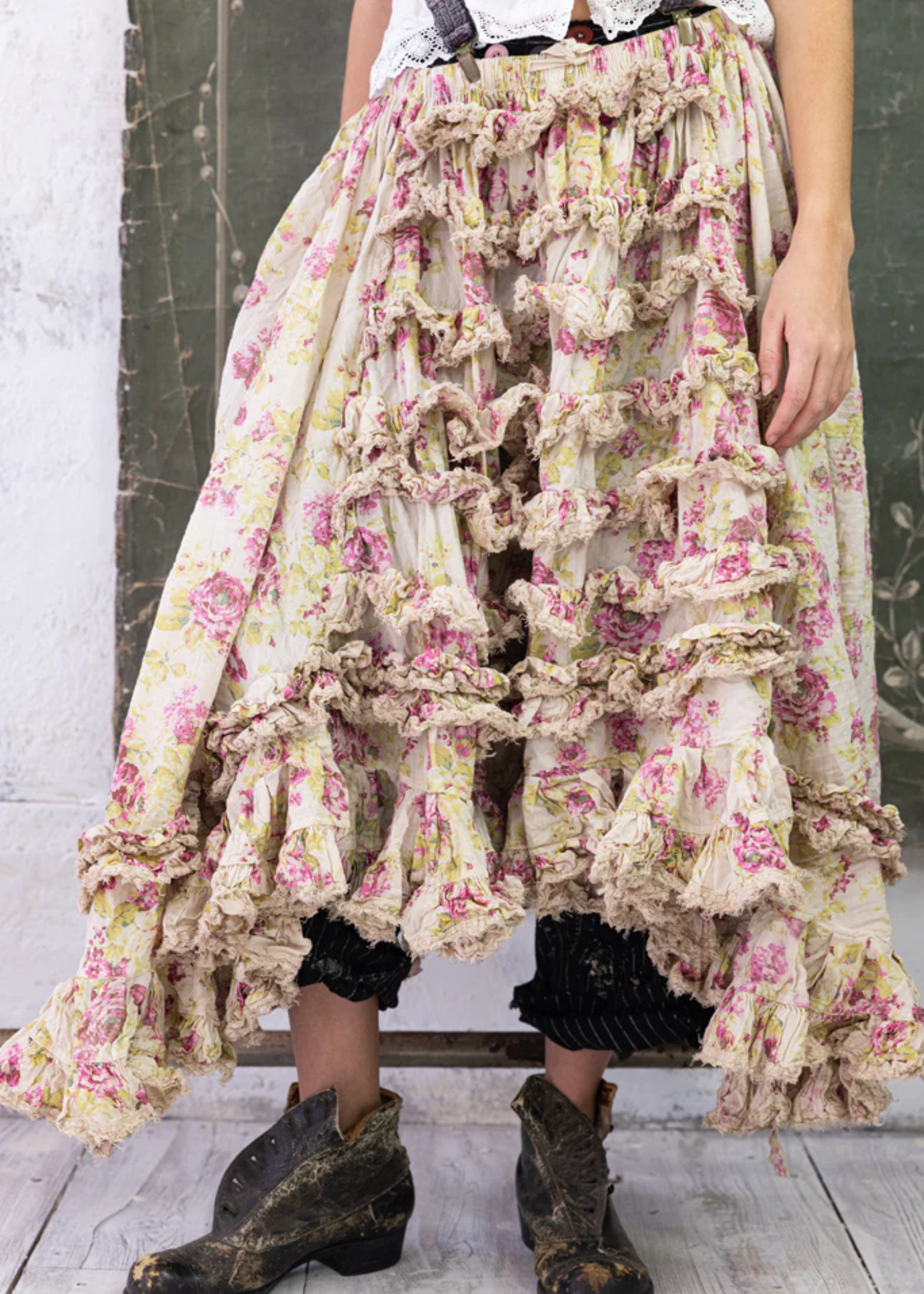 Magnolia Pearl Hyacinth Skirt 122 Petunia