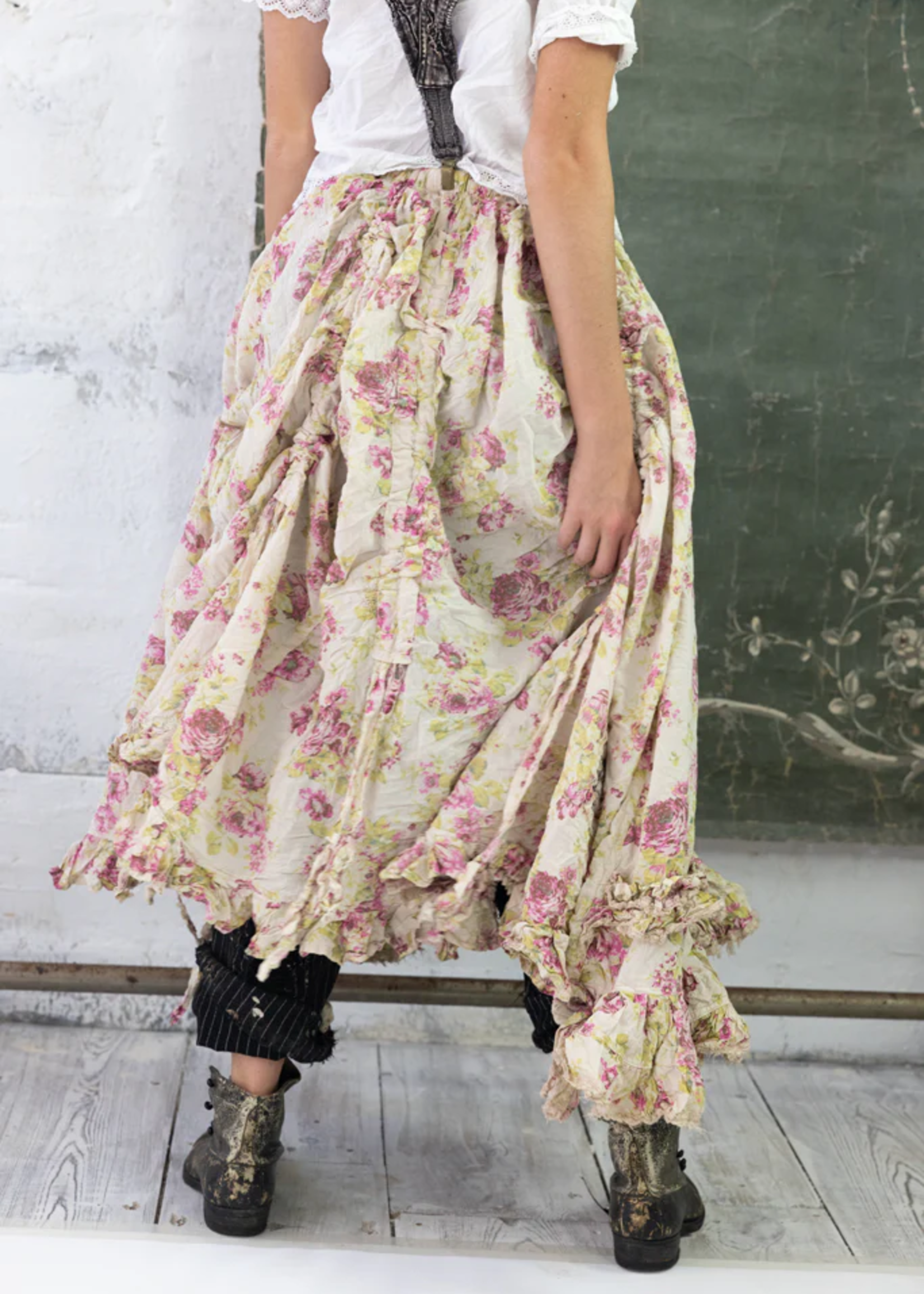 Magnolia Pearl Hyacinth Skirt 122 Petunia