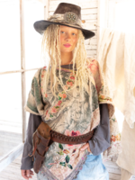 Magnolia Pearl Anointed One Poncho Top 1356