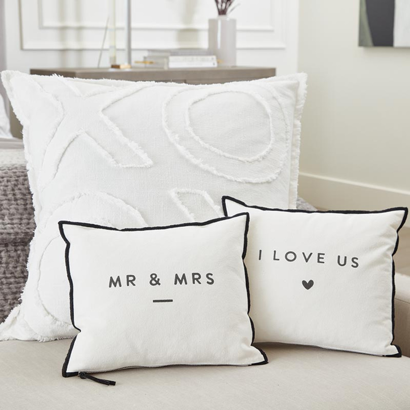 Santa Barbara Mr & Mrs Pillow 13x11