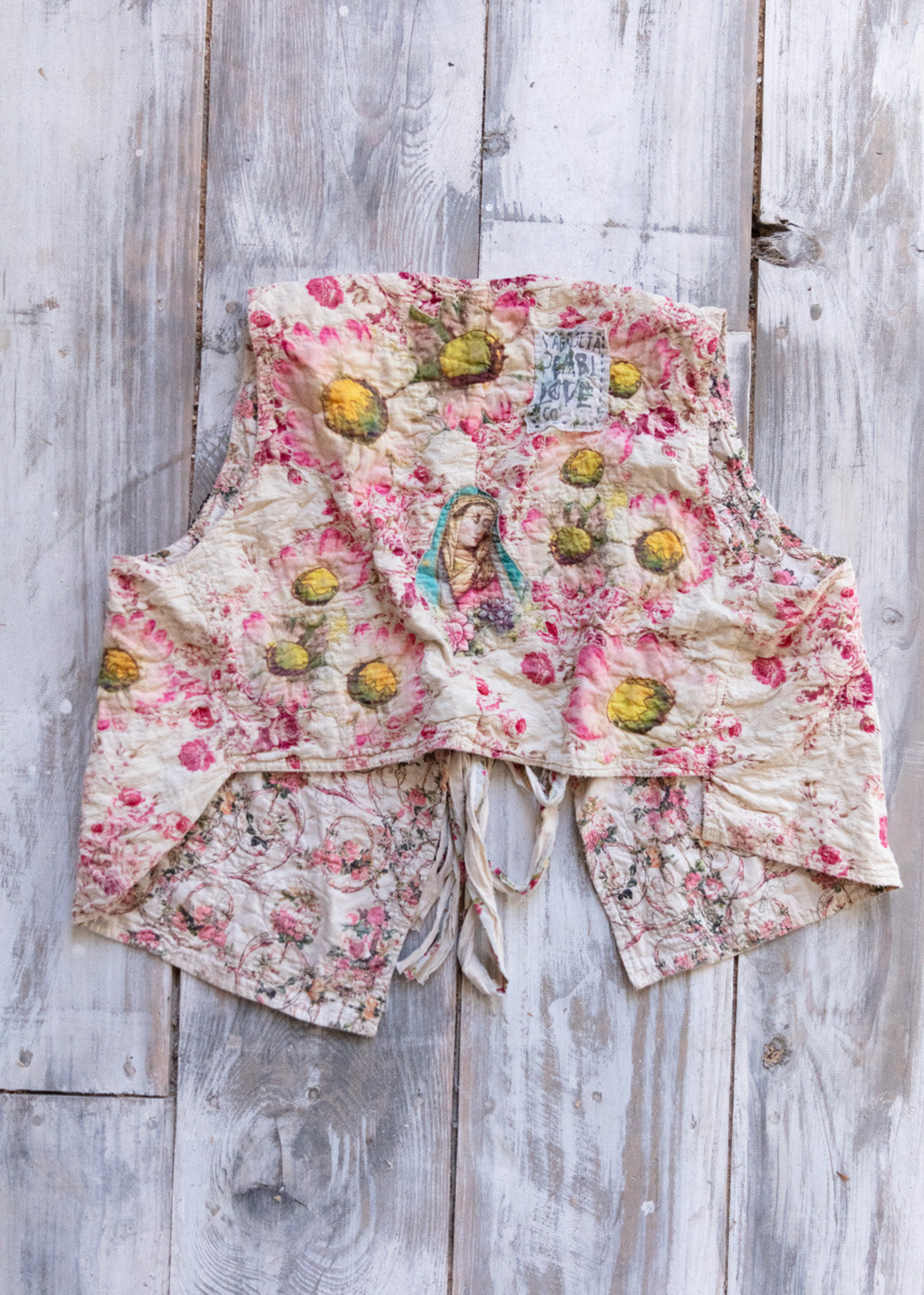 Magnolia Pearl Applique Nikha Vest VEST 058 Ashbury