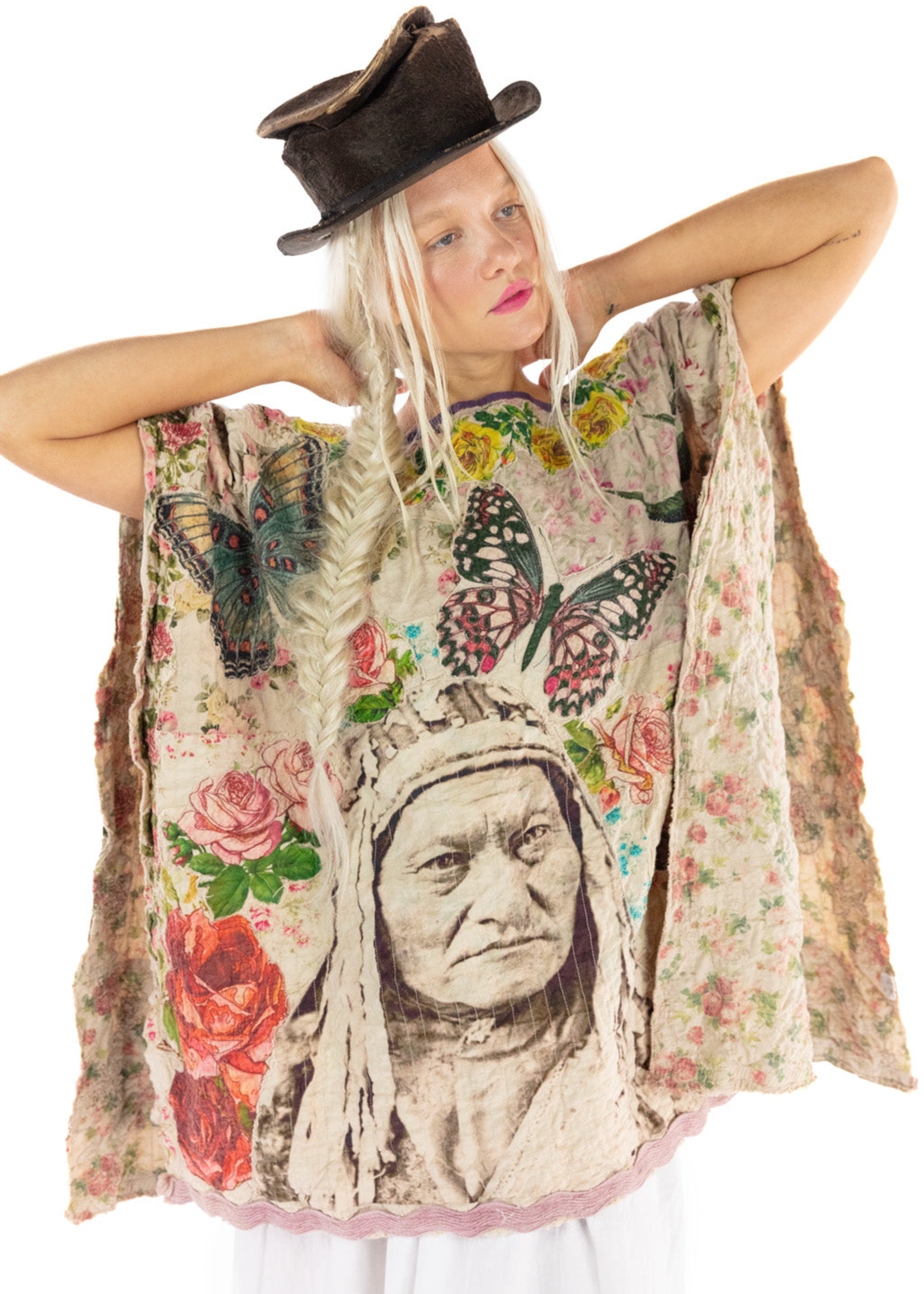 Magnolia Pearl Great Spirits Bretta Poncho TOP 1342 Great Spirit