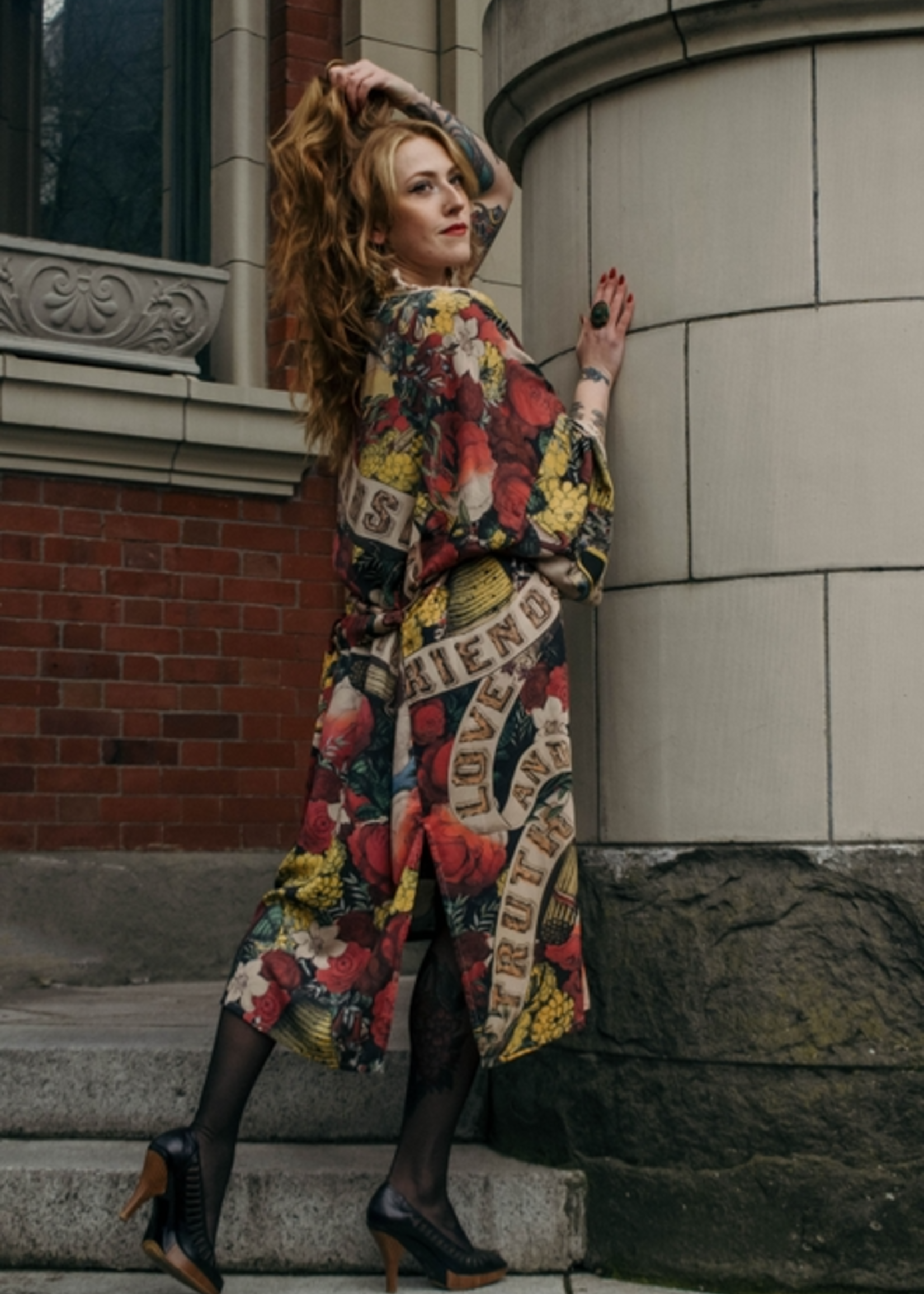 Market of Stars Friendship Love and Truth Long Duster Bamboo Kimono Robe