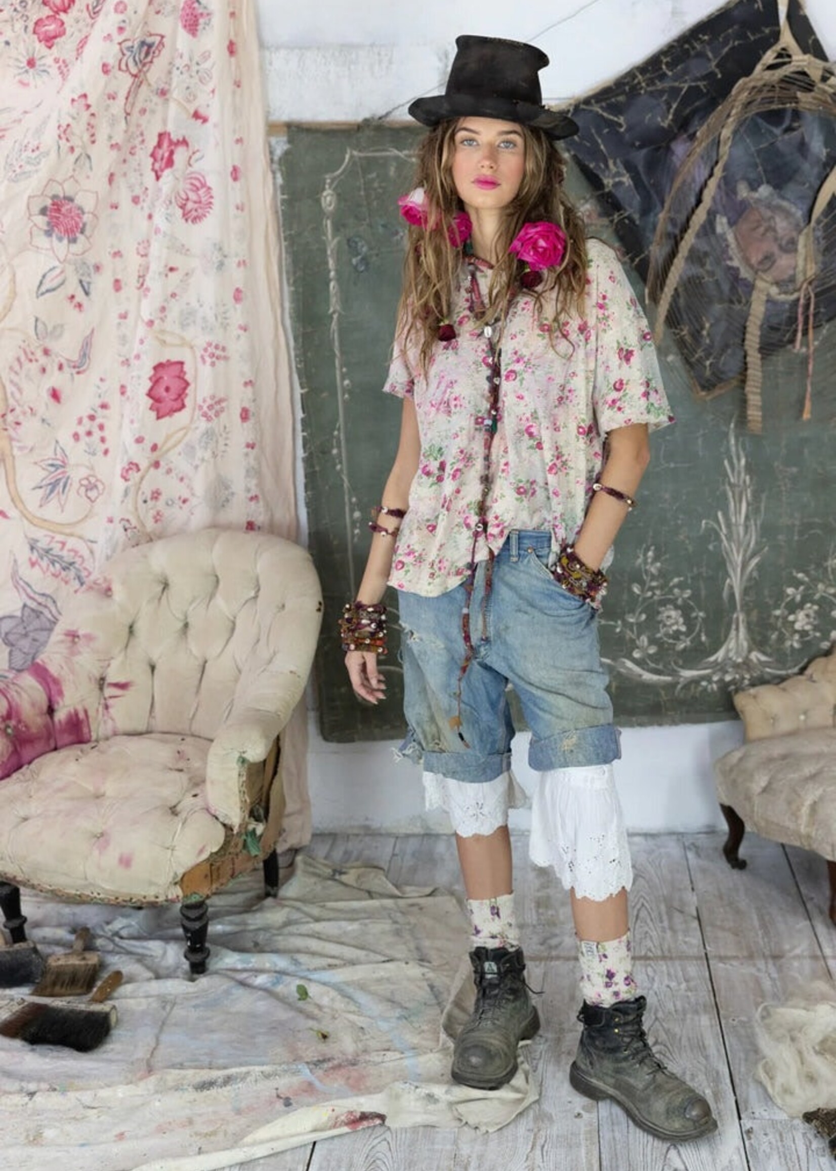 Magnolia Pearl Floral Tee Top 1629 Pressed Flowers