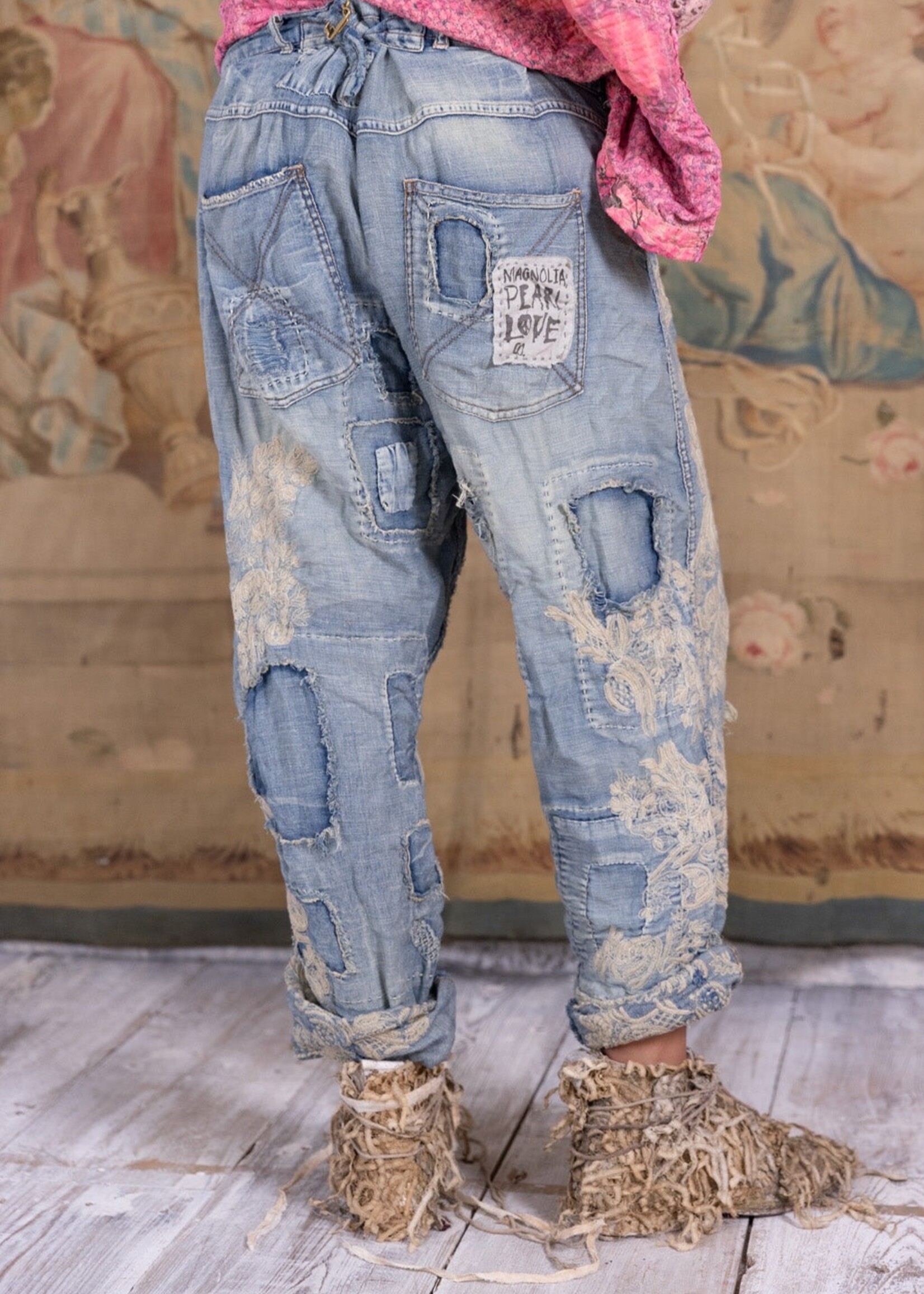 Magnolia Pearl Lace Emb. Miner Denims Washed Indigo Pants 520