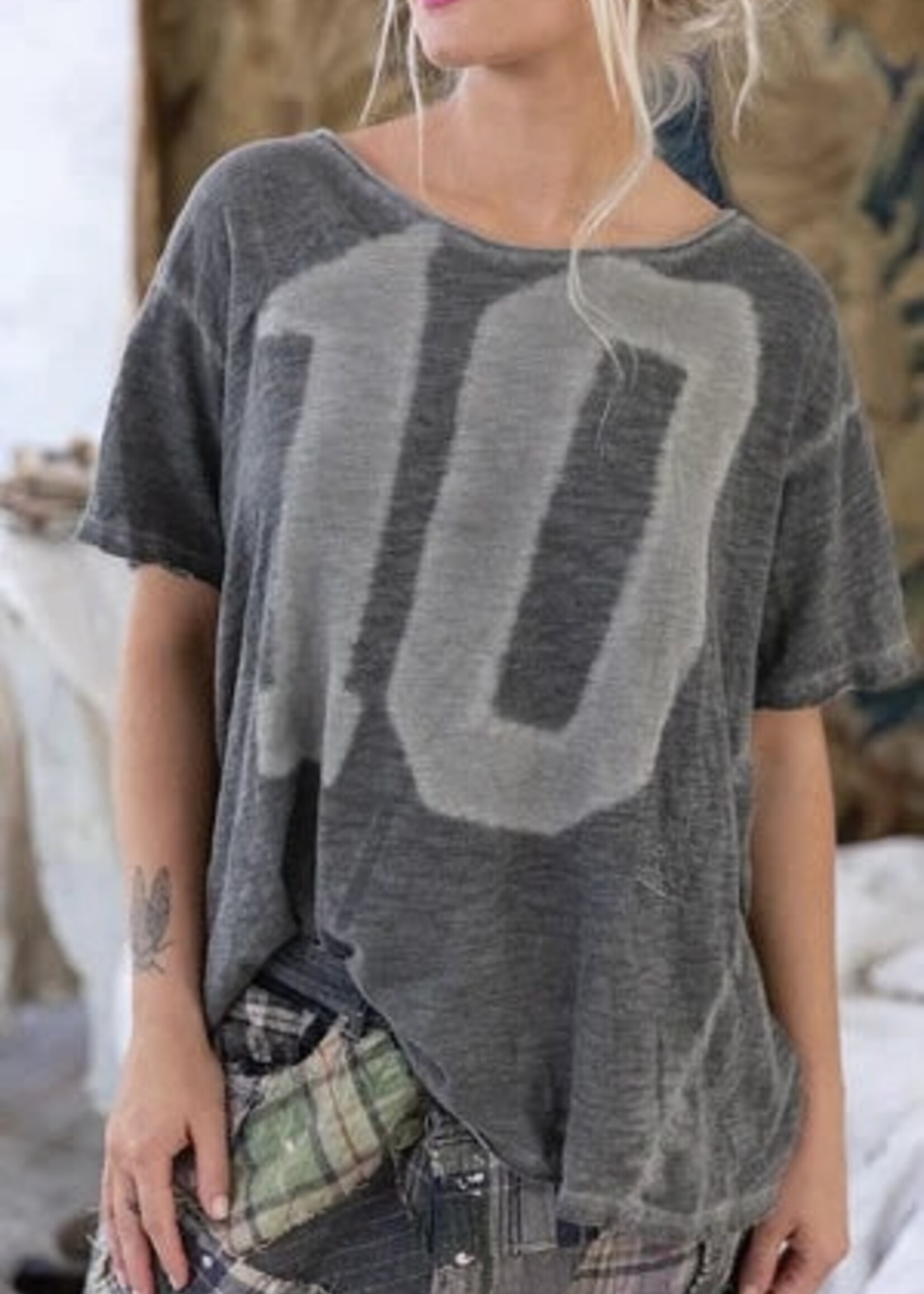 Magnolia Pearl Ten Tee Top 1906 Ozzy