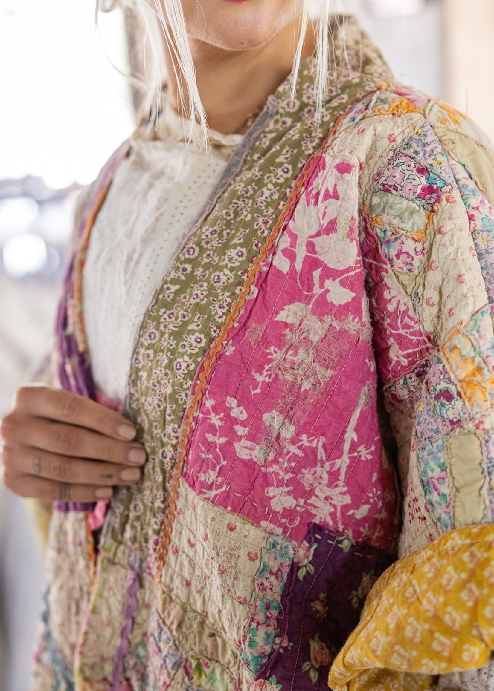 Magnolia Pearl Quiltwork Ainika Kimono Jacket 958 One Size