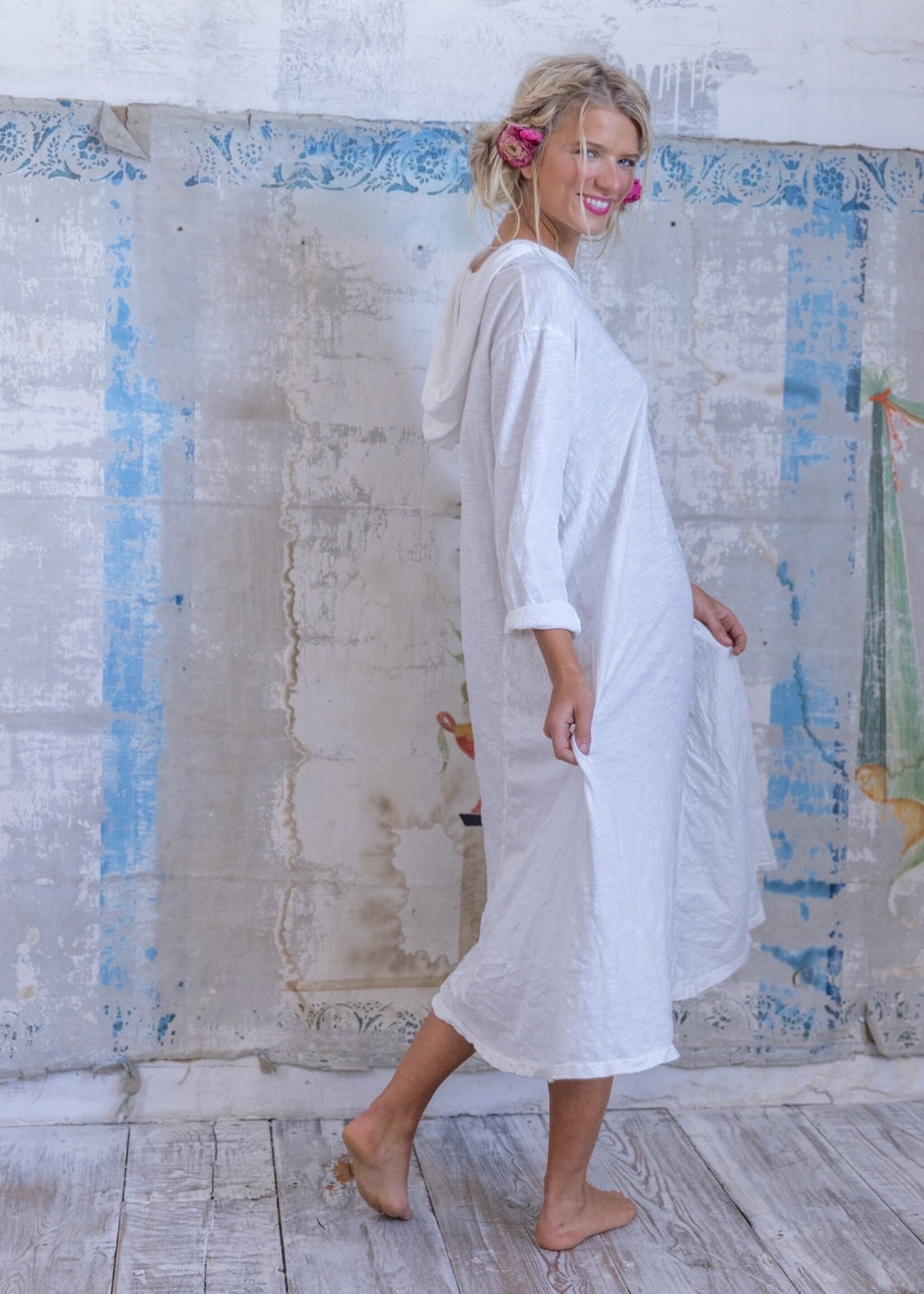 Magnolia Pearl Viggo Hoodie Tee DRESS 1120 True One Size