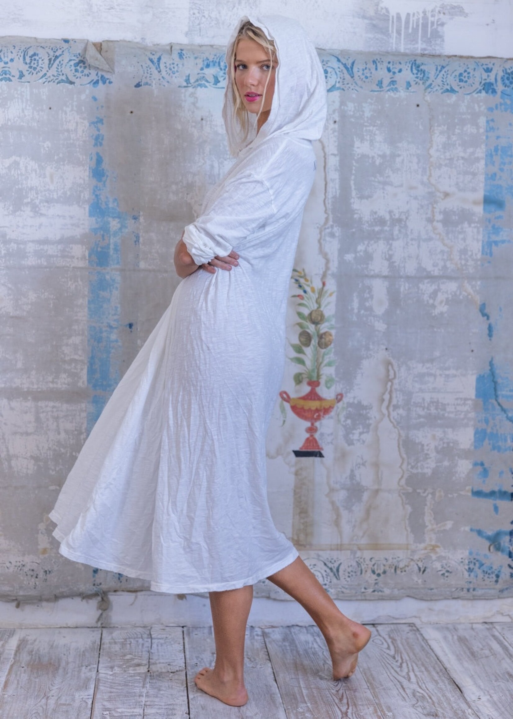 Magnolia Pearl Viggo Hoodie Tee DRESS 1120 True One Size