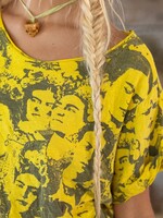 Magnolia Pearl Mural Frida Tee Top 2068 Electric Sunflower One Size