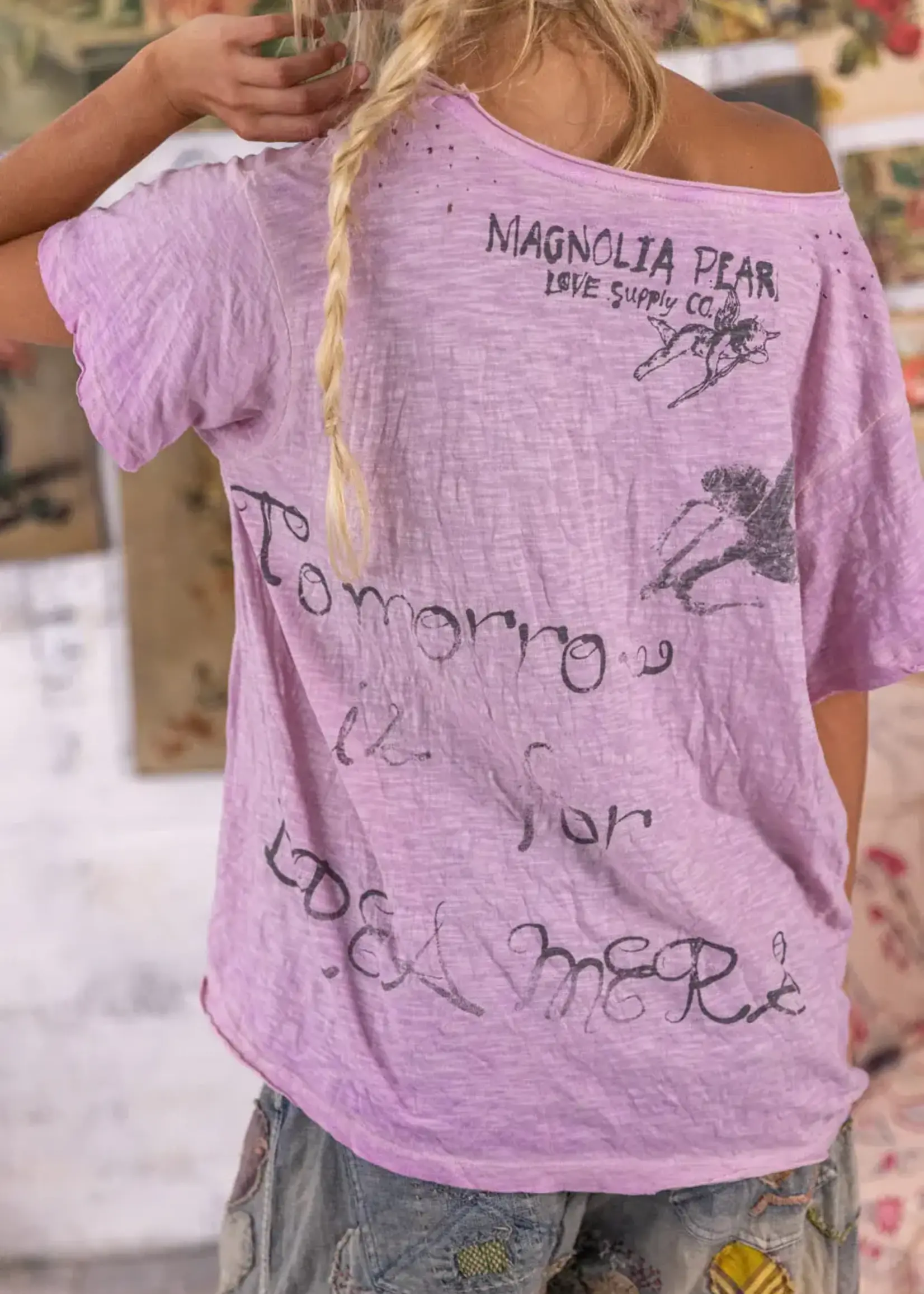 Magnolia Pearl Skate Renaissance Tee Top 2146 Lychee Blossom One Size