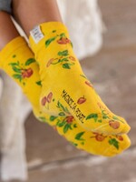 Magnolia Pearl MP Cerise Socks 099 Cherry Pie