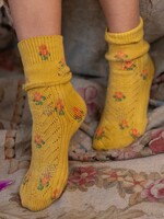 Magnolia Pearl MP Floral Lil Dipper Socks 098 Blooming Sun One Size