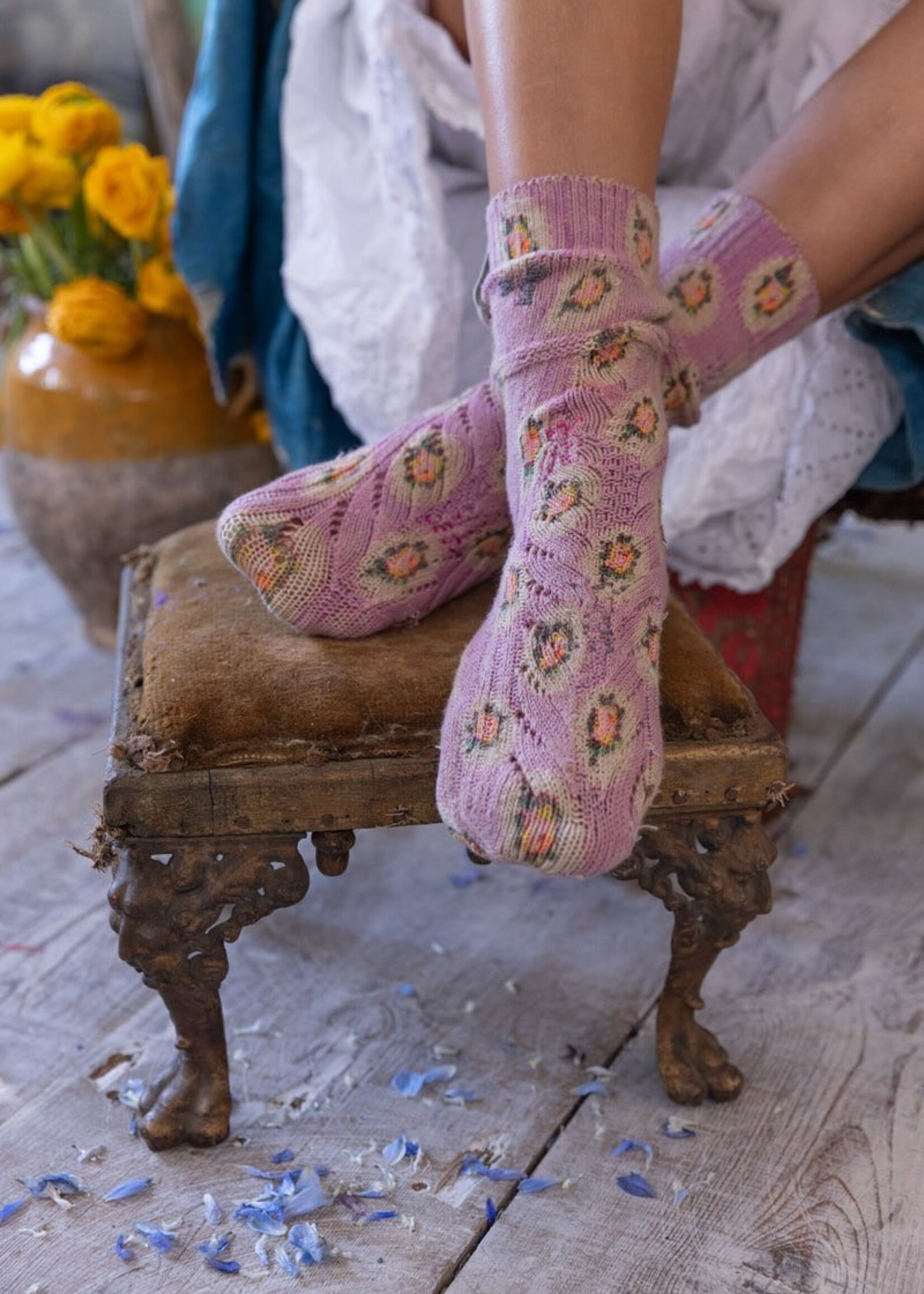 Magnolia Pearl MP Floral Lil Dipper Socks 098 Avignon