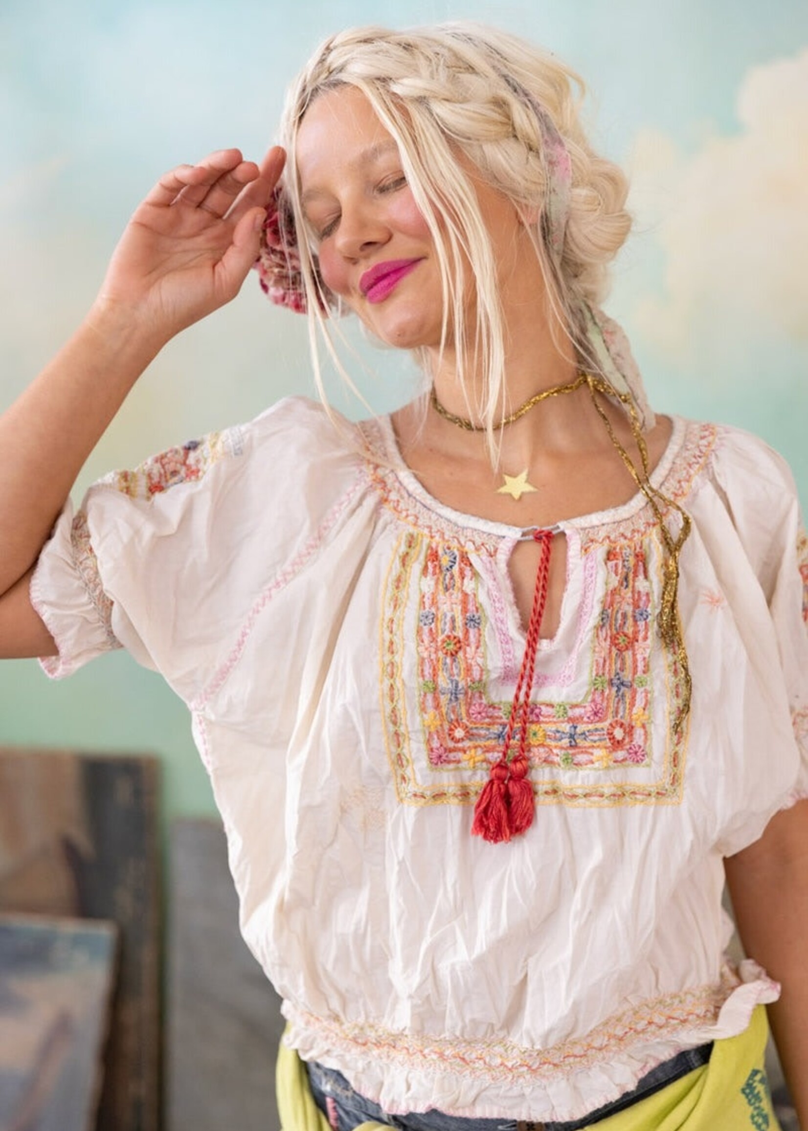 Magnolia Pearl Embroidered Chrissy Folk Blouse Top 2134 Moonlight One Size