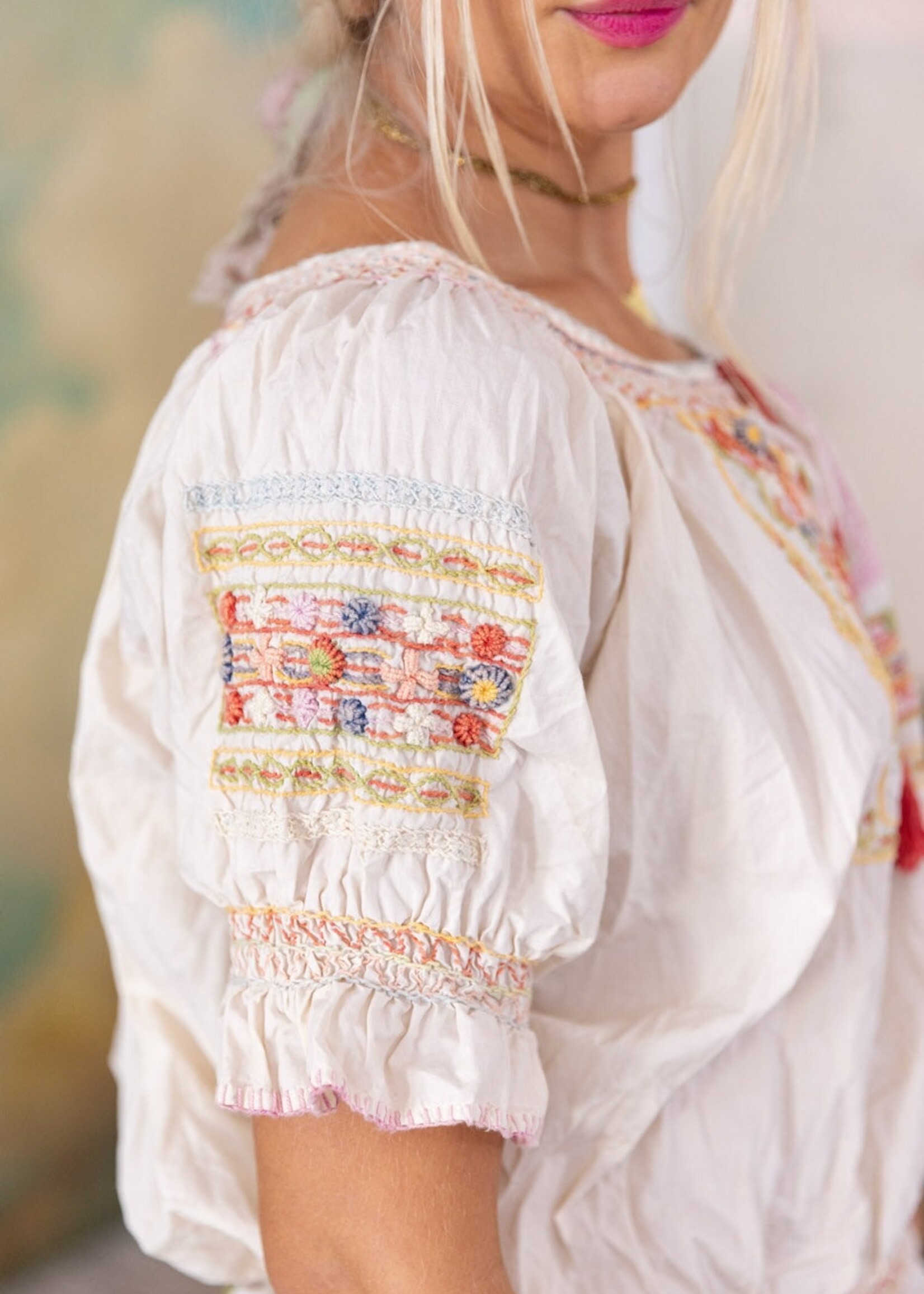 Magnolia Pearl Embroidered Chrissy Folk Blouse Top 2134 Moonlight One Size