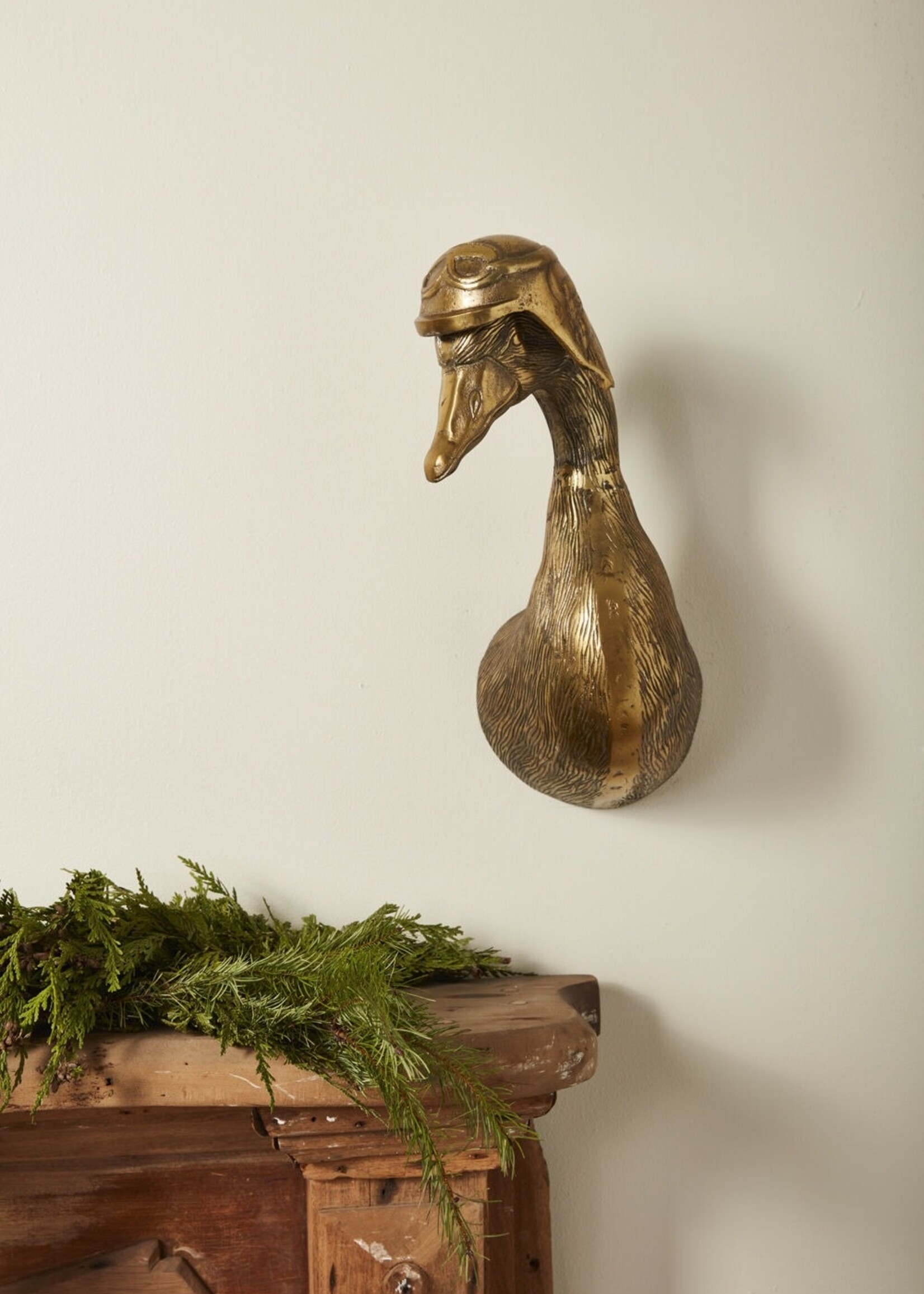 Eric + Eloise (E+E) Collection Charlie the Duck - E+E Collection Cast Metal Wall Mount with Aviator Helmet